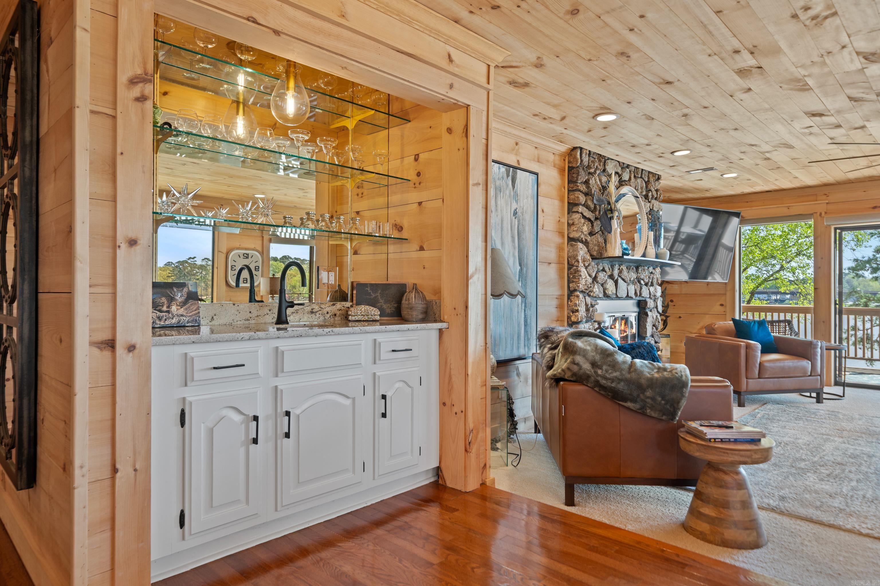 CEDAR CREST HPR - Residential