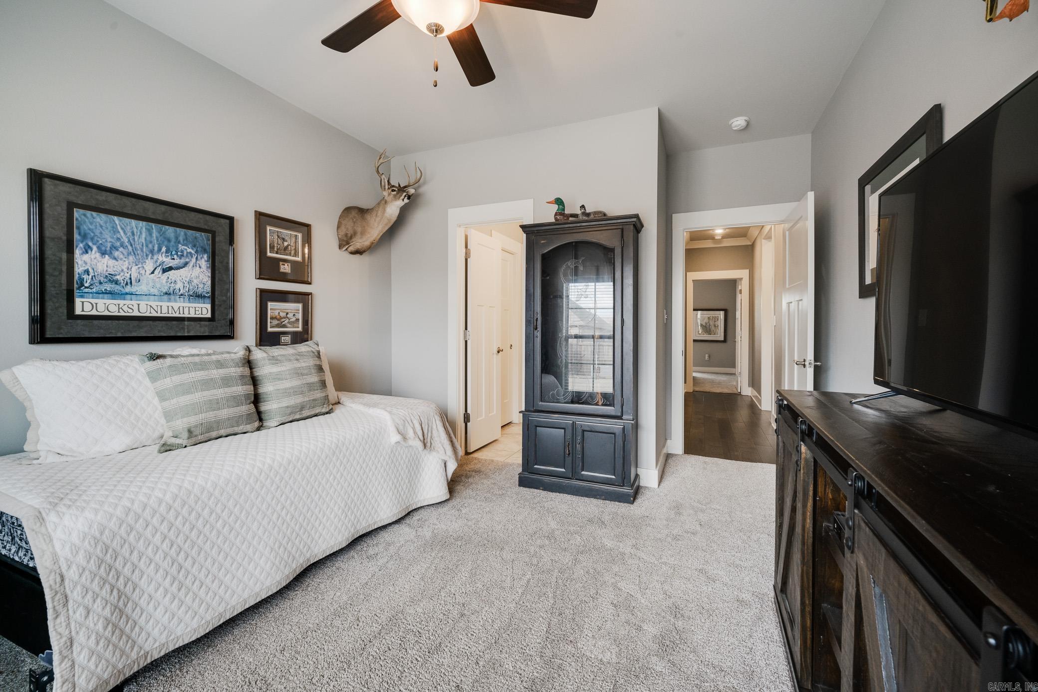 Salem Woods - Residential