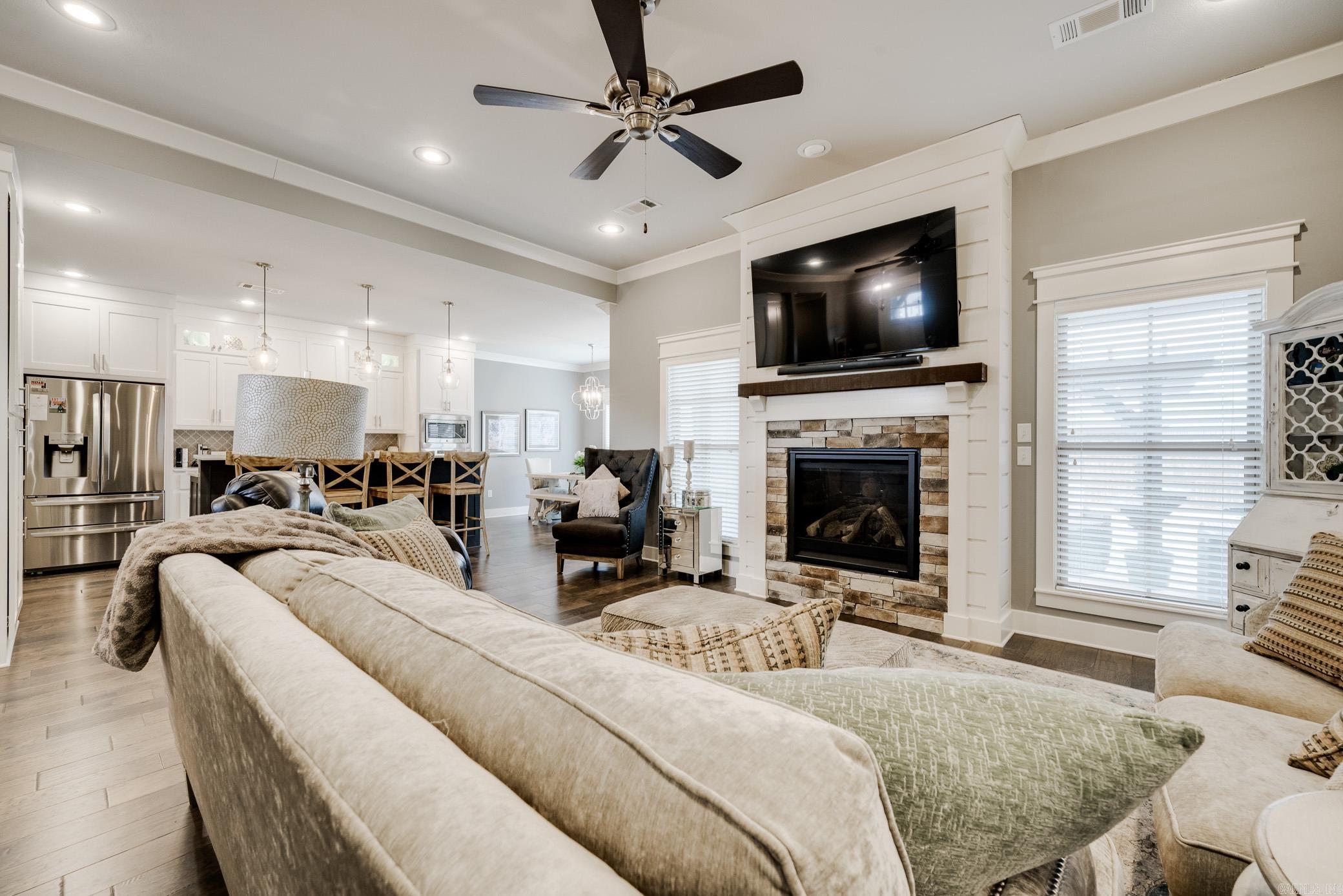 Salem Woods - Residential