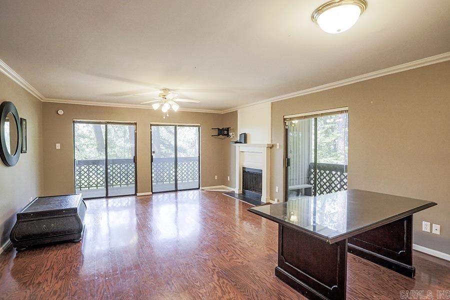 FOREST HILL COND - Residential