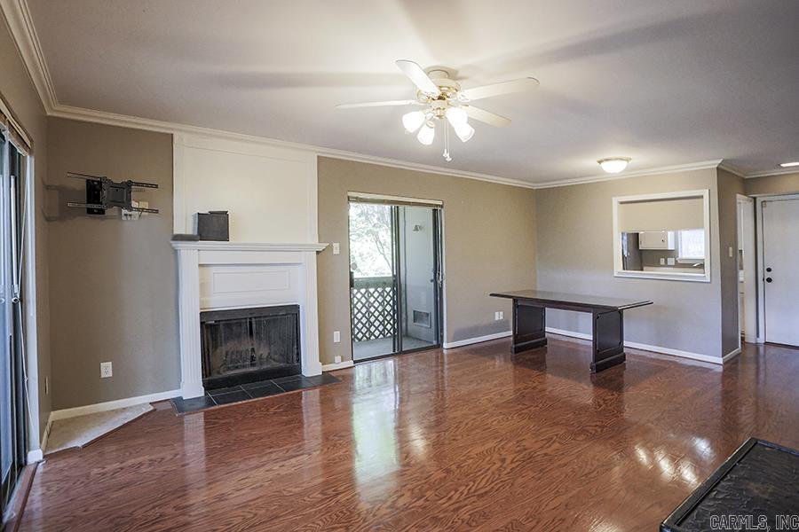 FOREST HILL COND - Residential