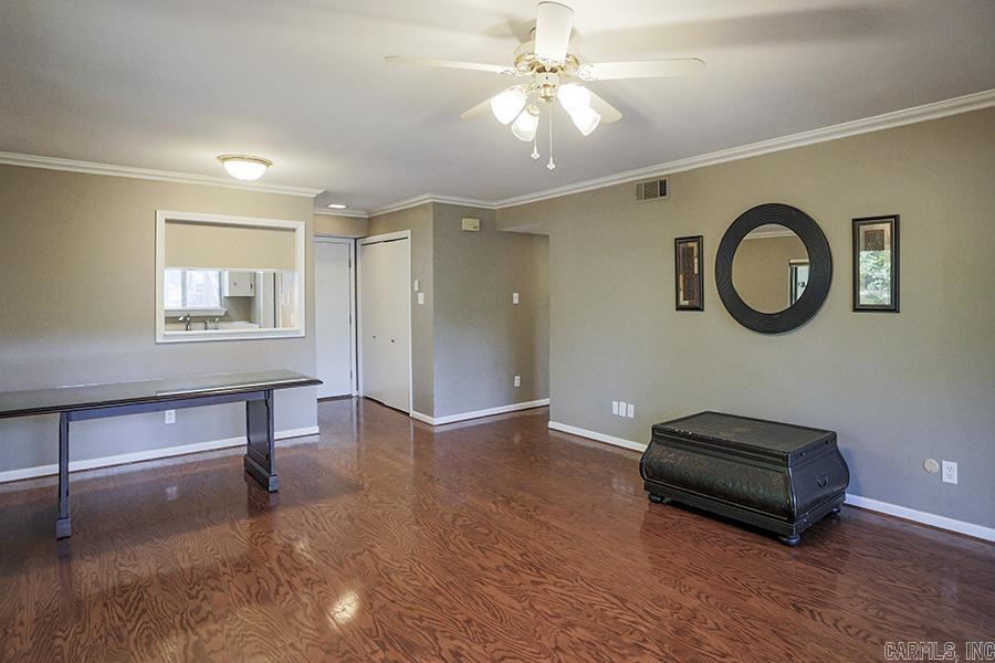 FOREST HILL COND - Residential