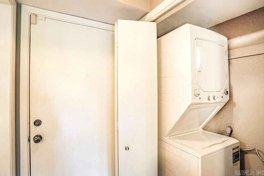 FOREST HILL COND - Residential