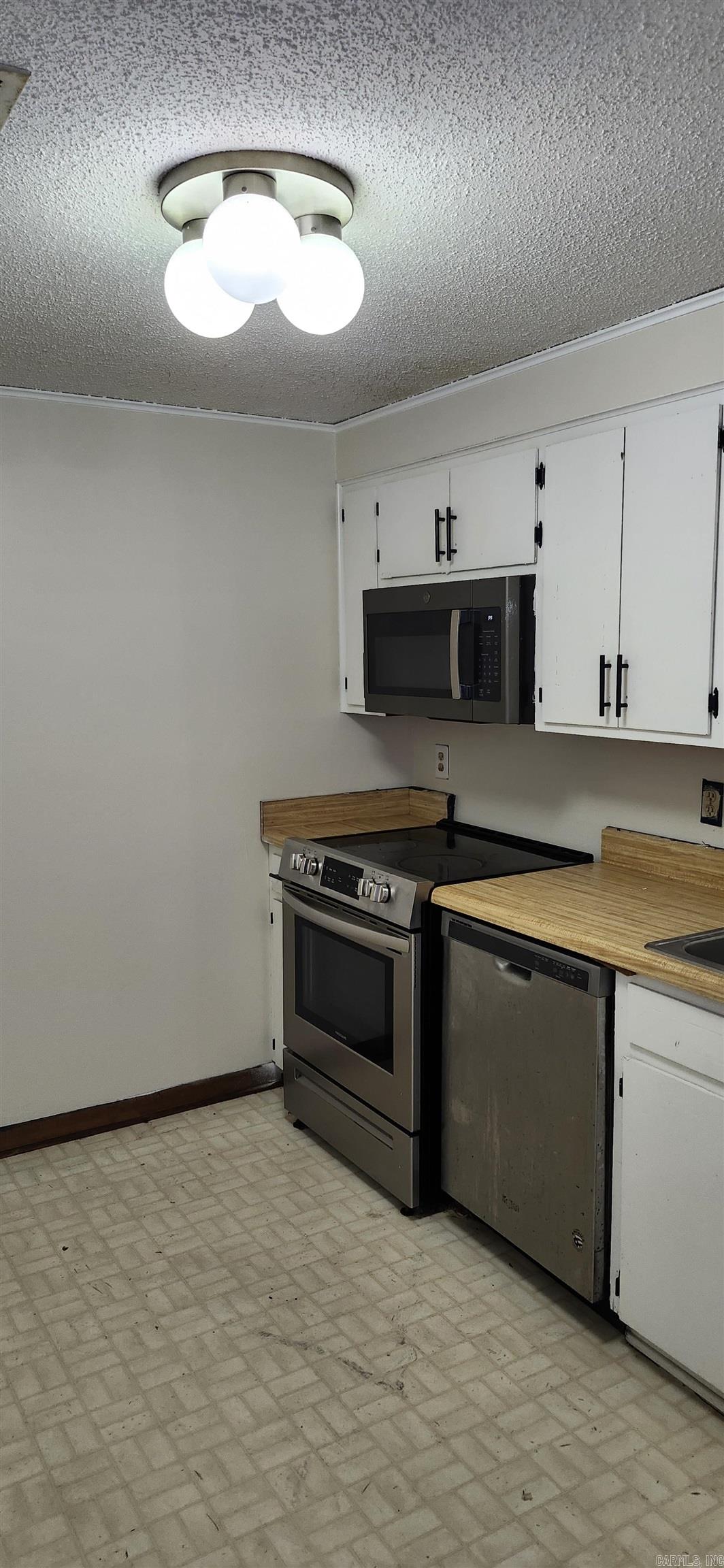 GIBRALTER HGTS - Residential