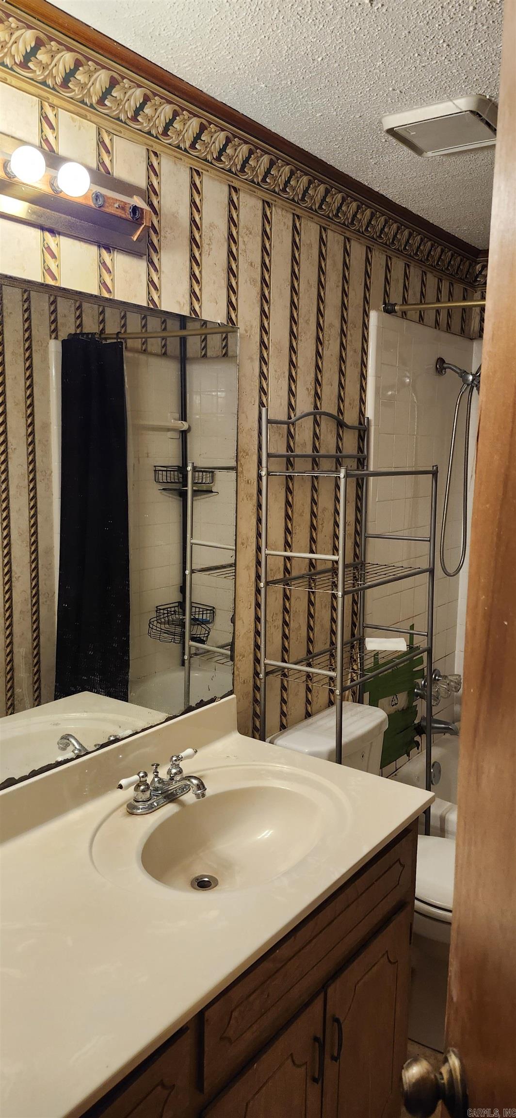 GIBRALTER HGTS - Residential