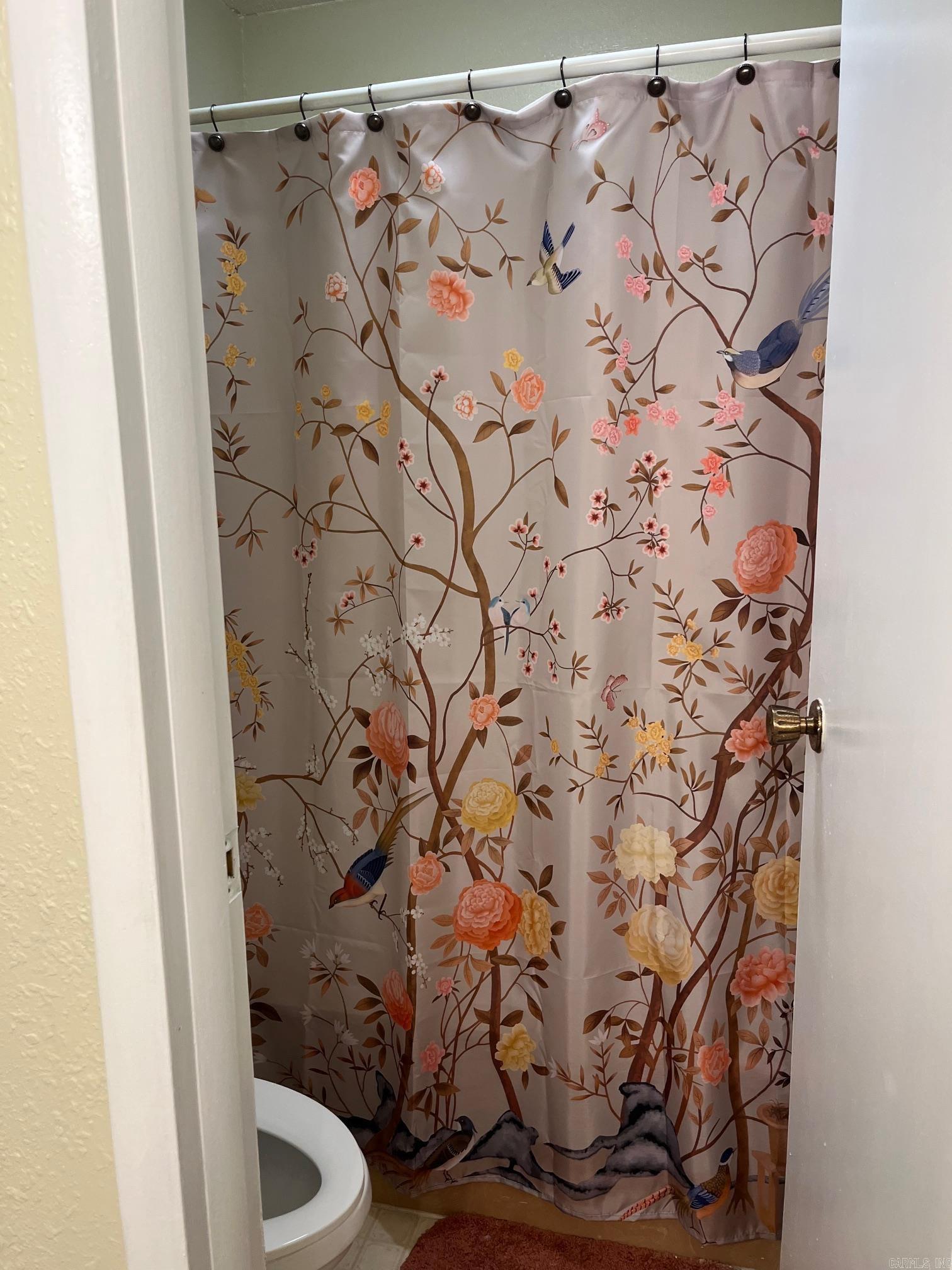 LAKEWOOD HILLS CONDO - Residential