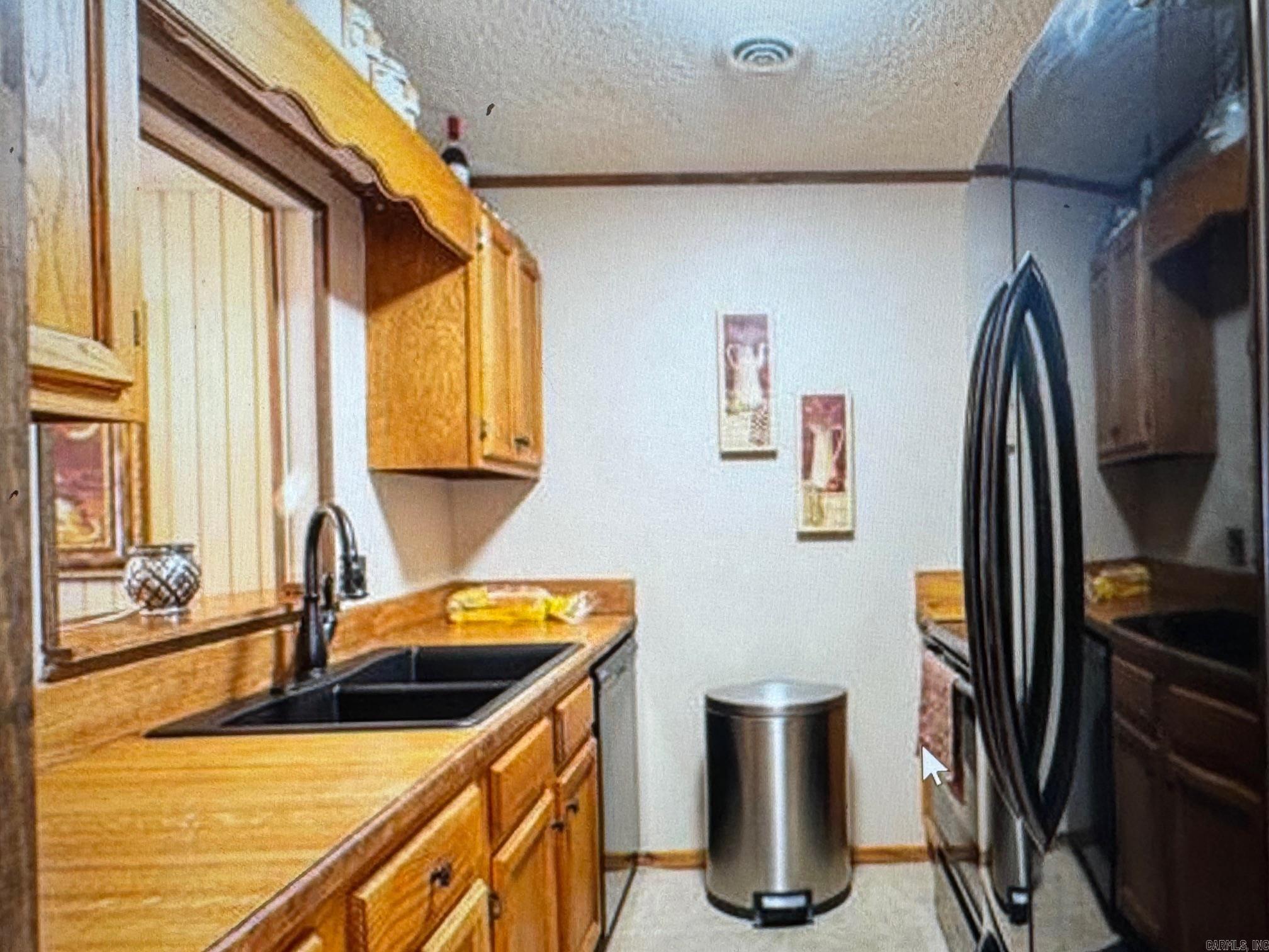 LAKEWOOD HILLS CONDO - Residential