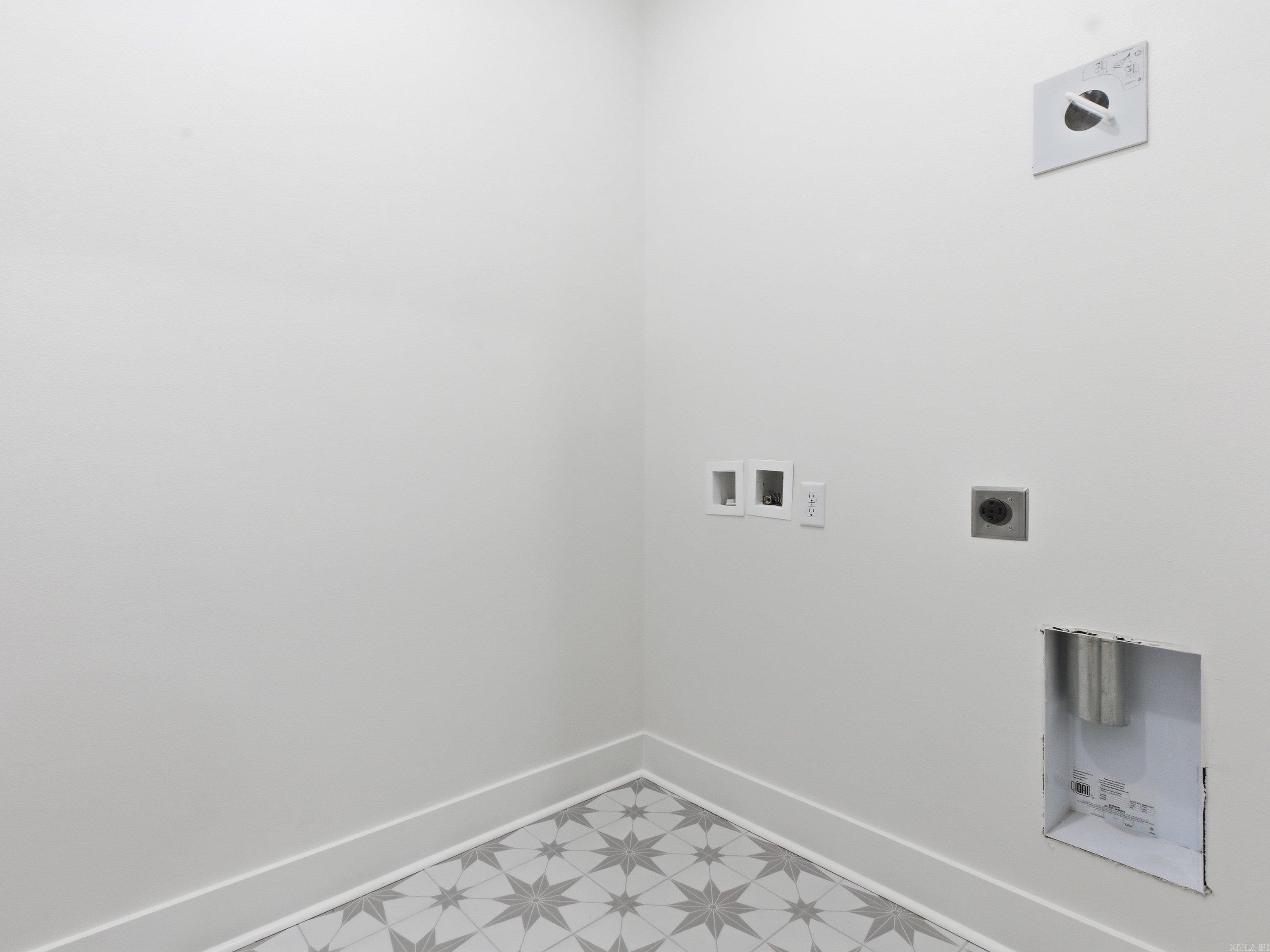 AVILLA MANOR - Residential