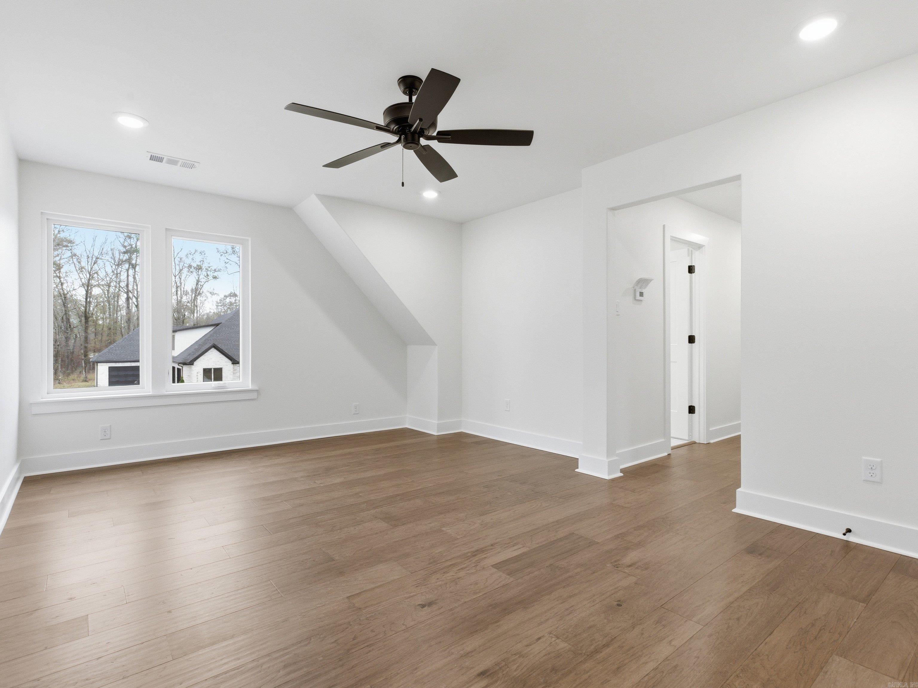 AVILLA MANOR - Residential