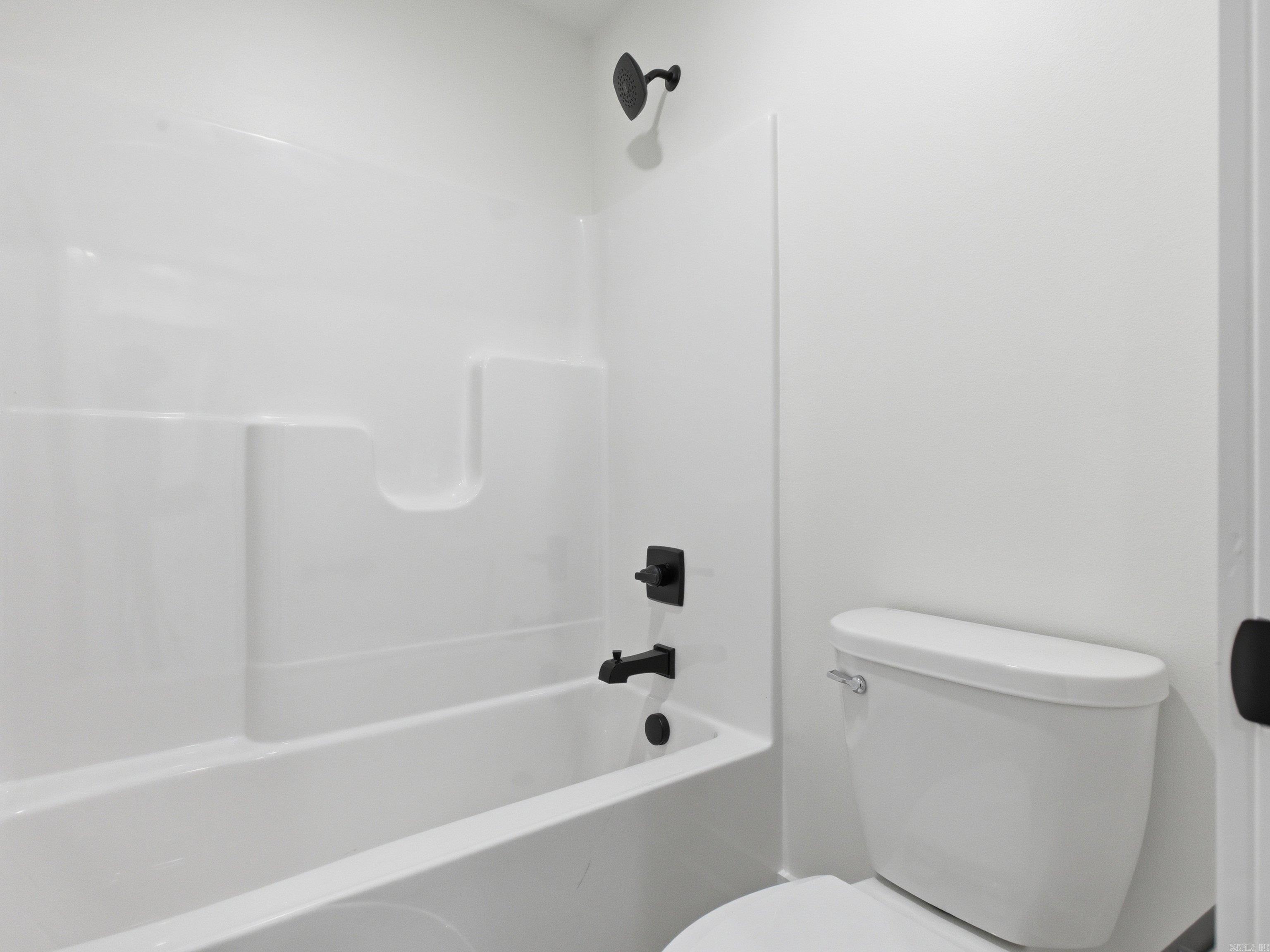 AVILLA MANOR - Residential