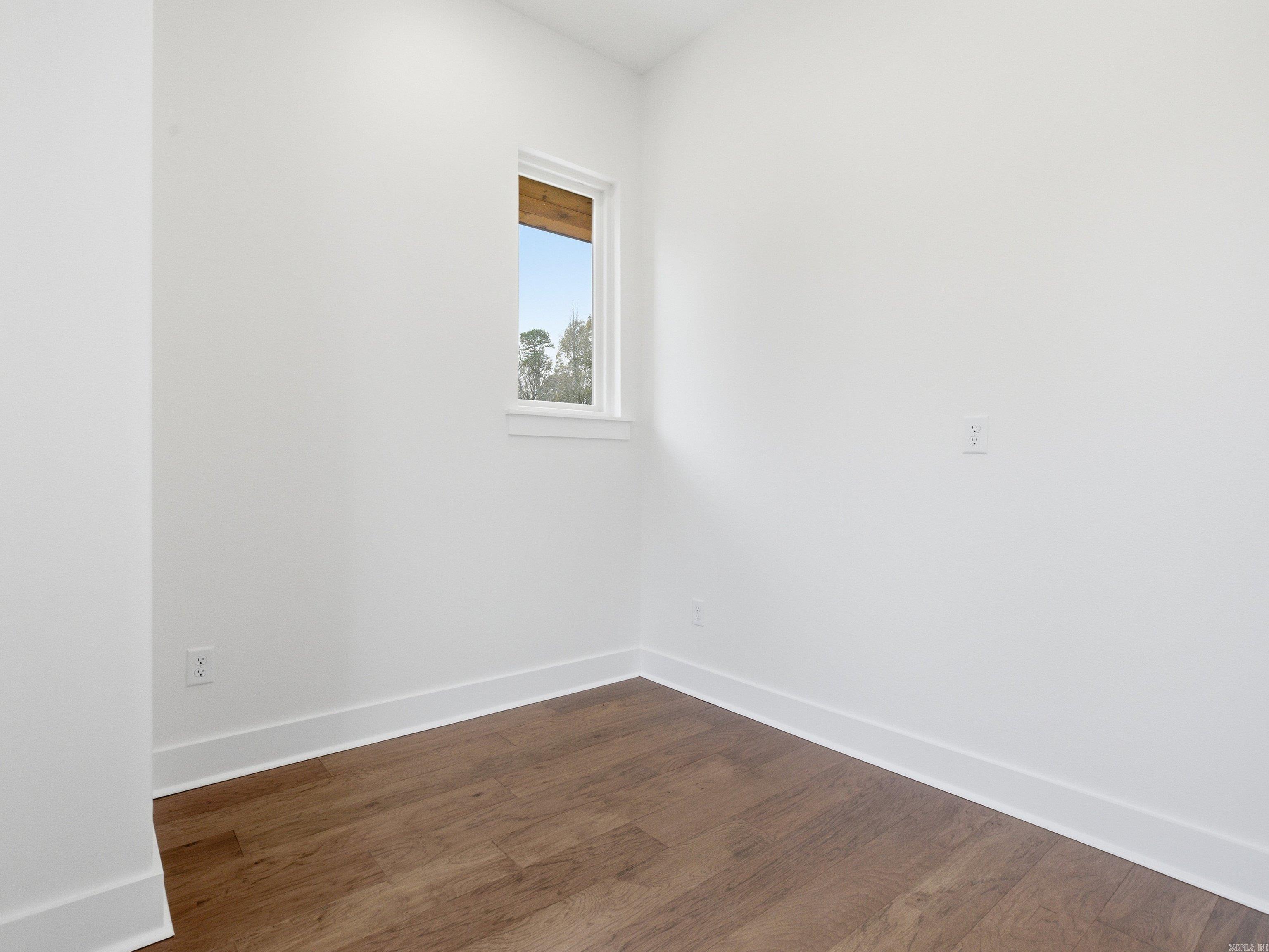 AVILLA MANOR - Residential