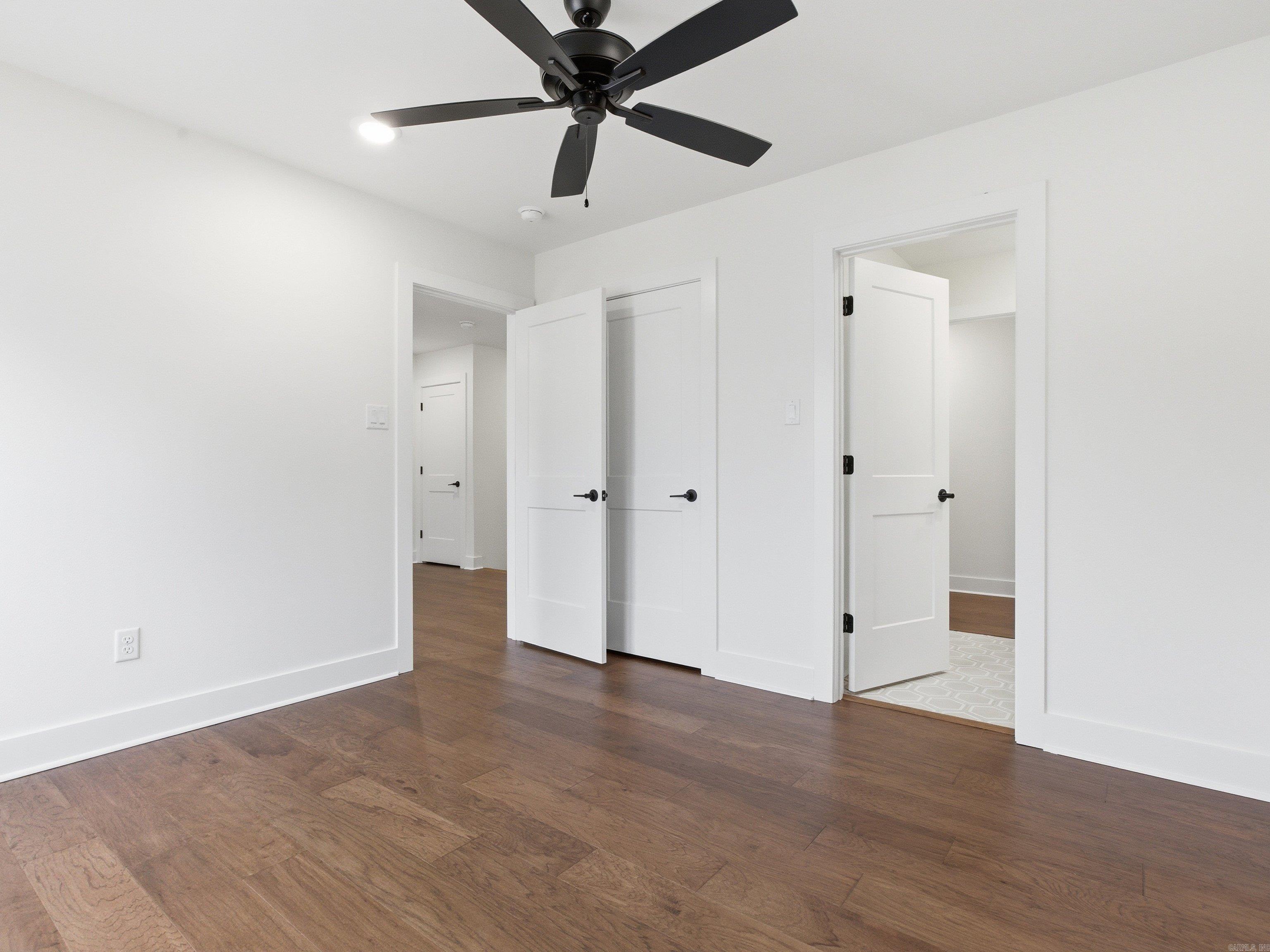 AVILLA MANOR - Residential