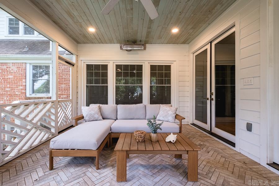 GRANDVIEW - Residential