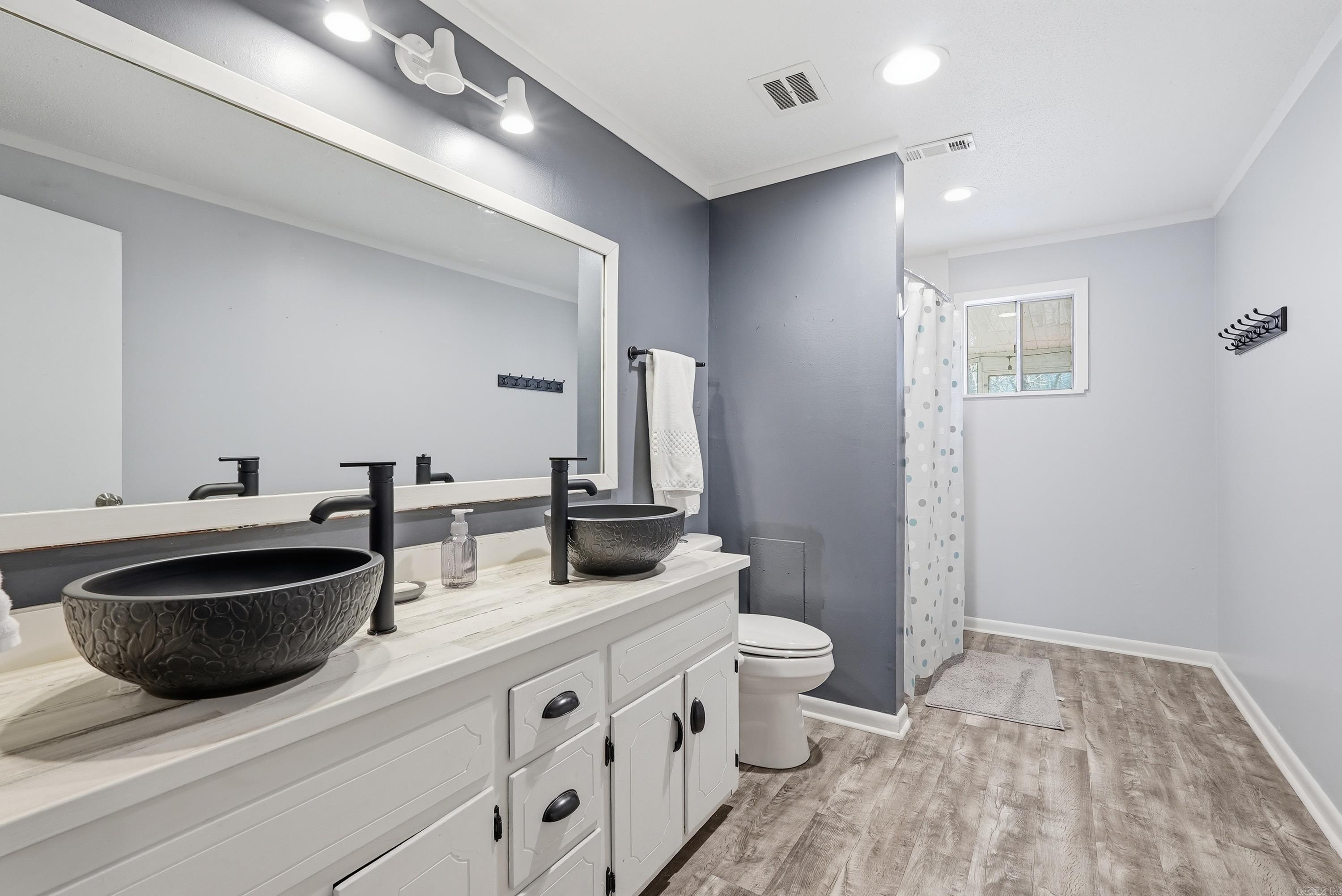 Lake View - Residential