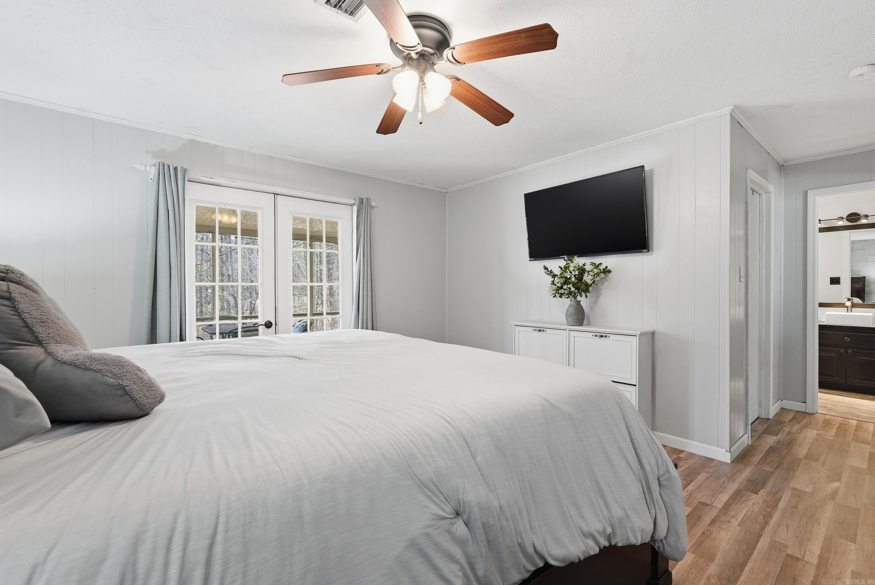 Lake View - Residential