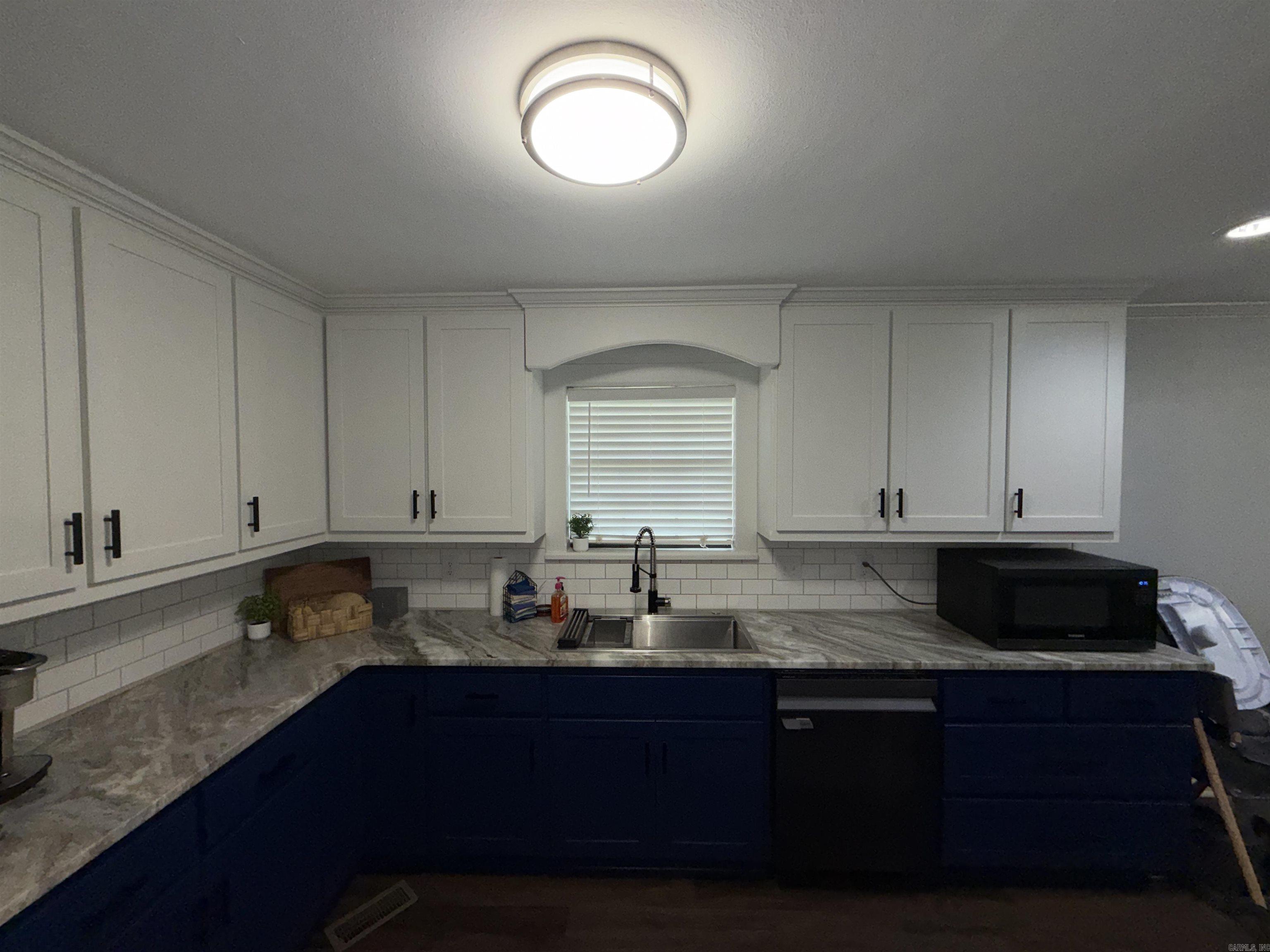 ALLENS HIGHWAY GARDENS - Residential