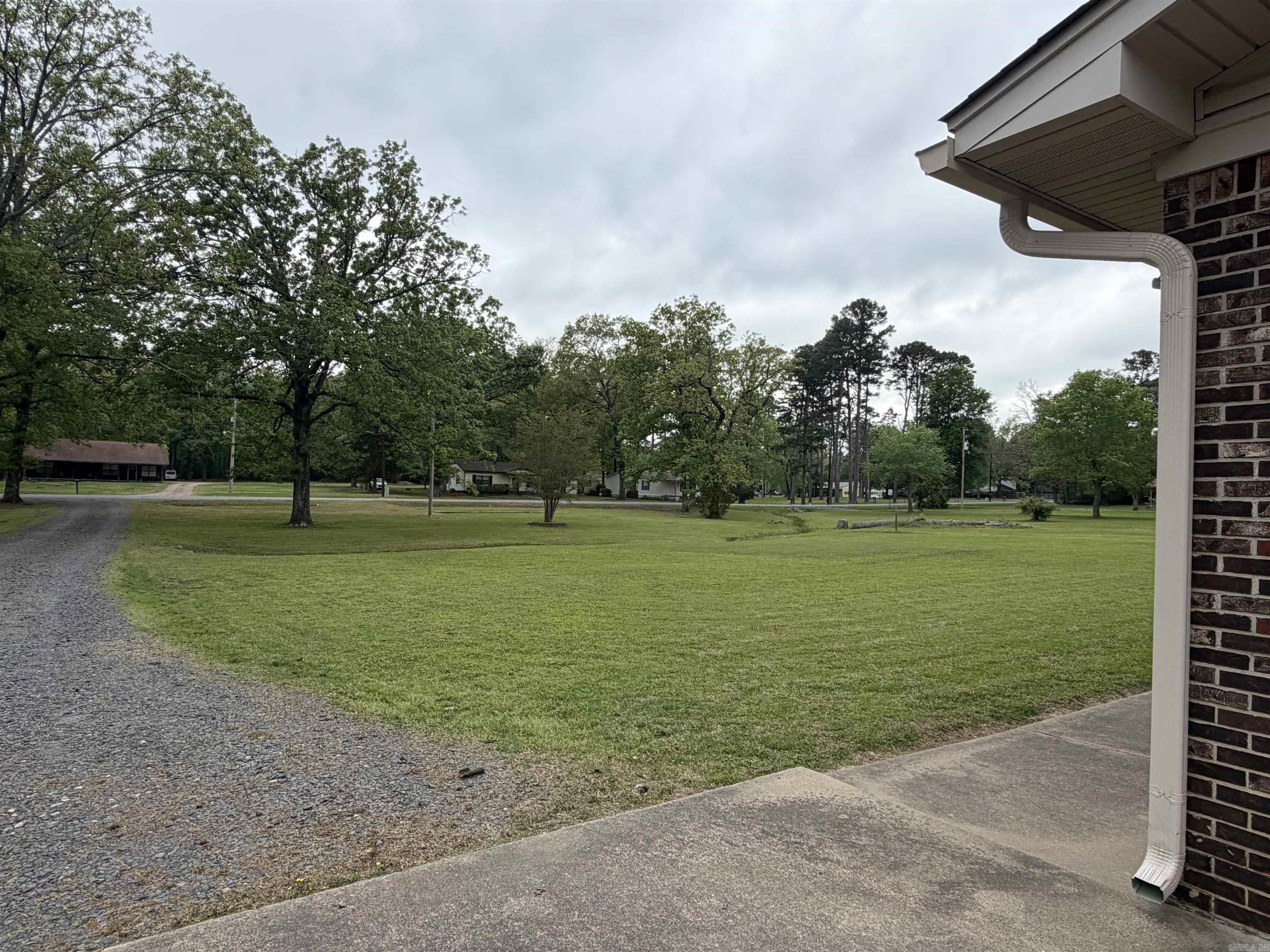 ALLENS HIGHWAY GARDENS - Residential