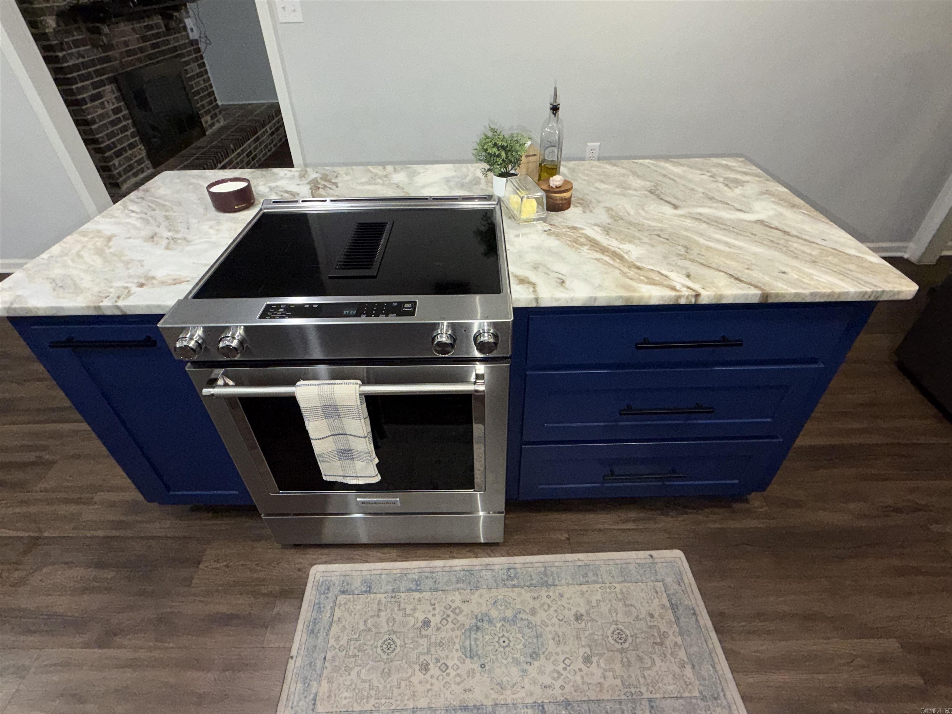 ALLENS HIGHWAY GARDENS - Residential