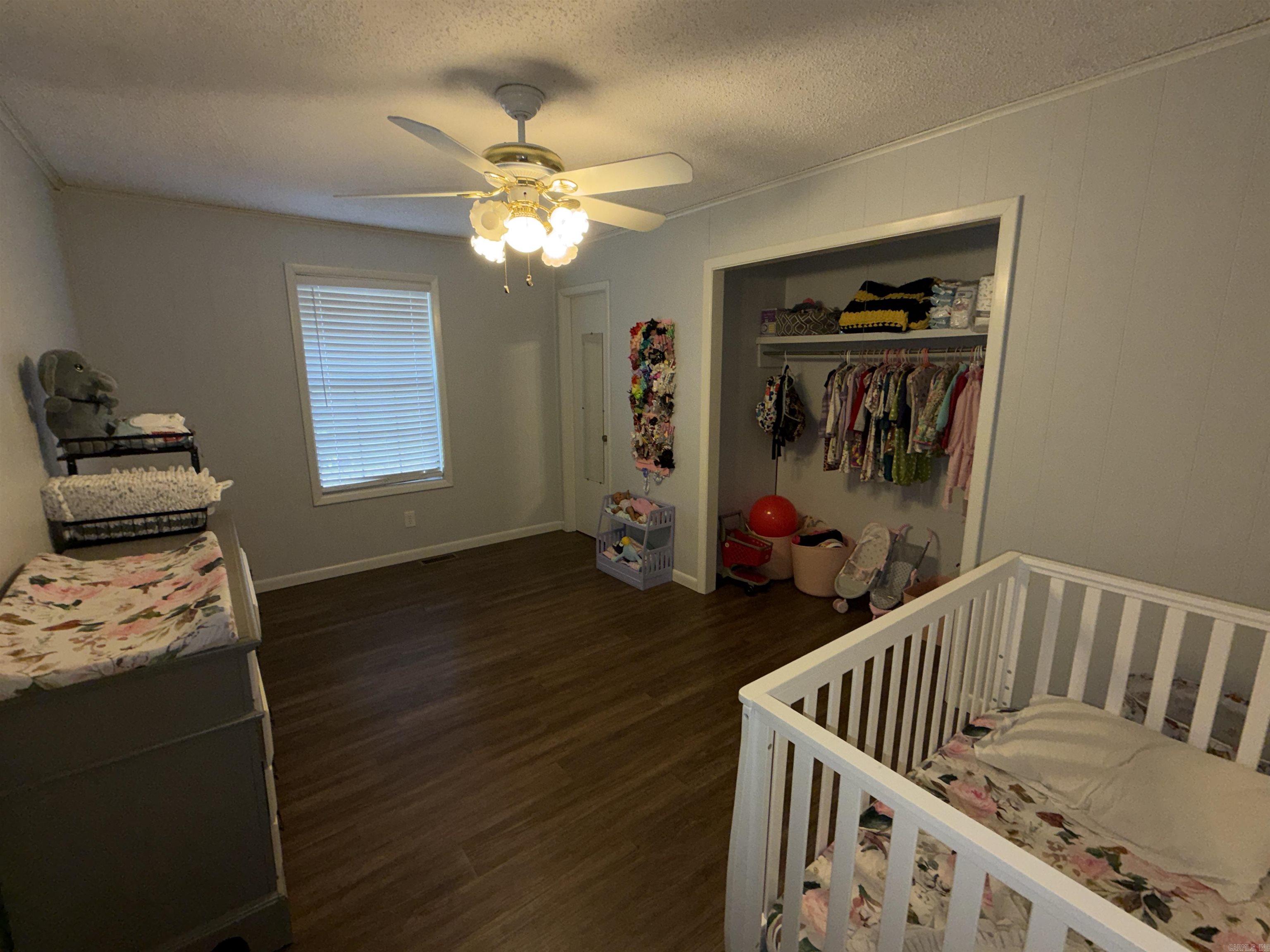 ALLENS HIGHWAY GARDENS - Residential