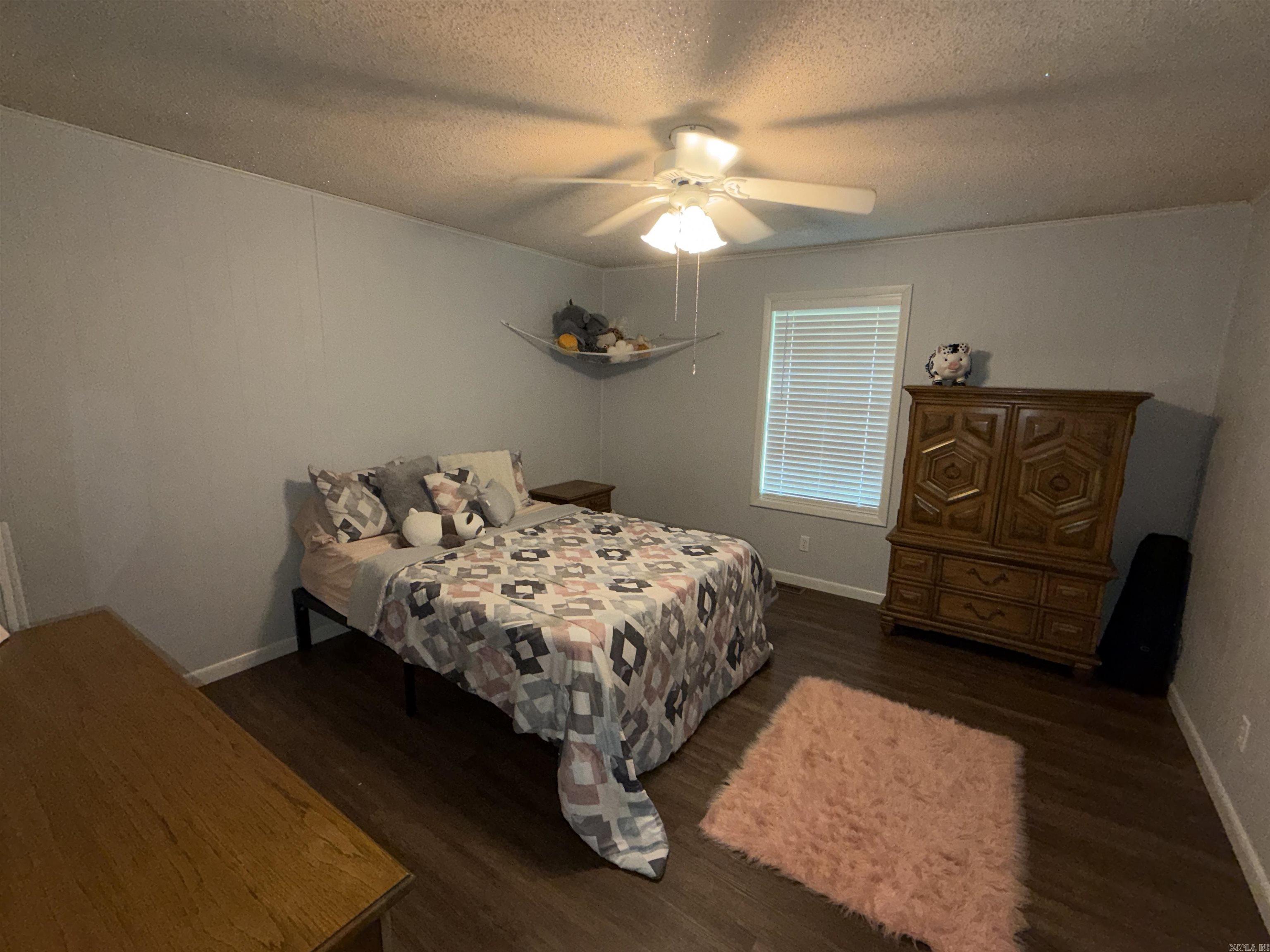 ALLENS HIGHWAY GARDENS - Residential