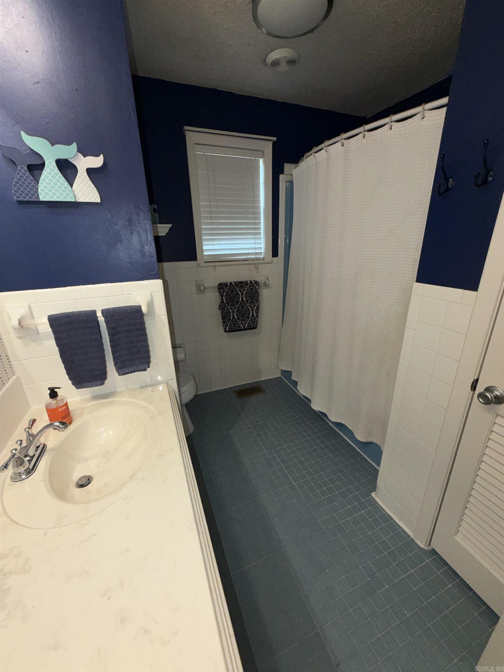 ALLENS HIGHWAY GARDENS - Residential