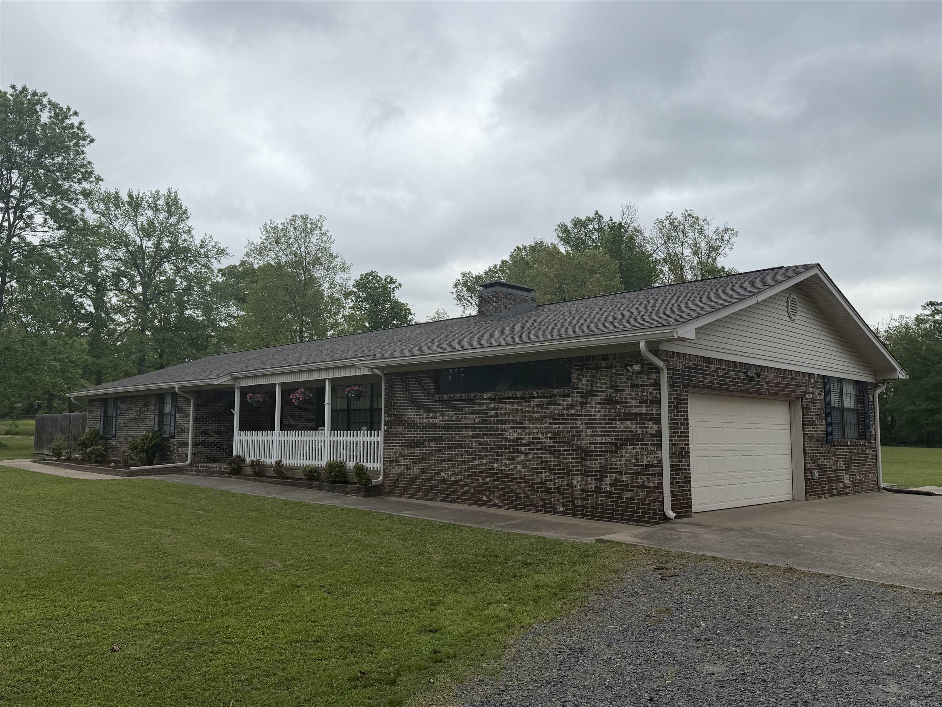 ALLENS HIGHWAY GARDENS - Residential