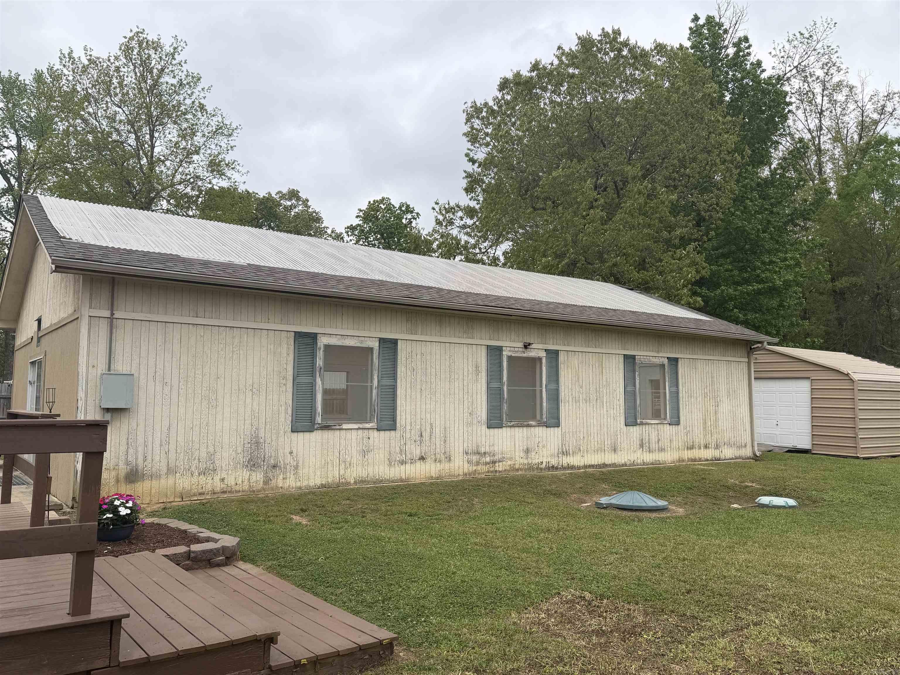 ALLENS HIGHWAY GARDENS - Residential