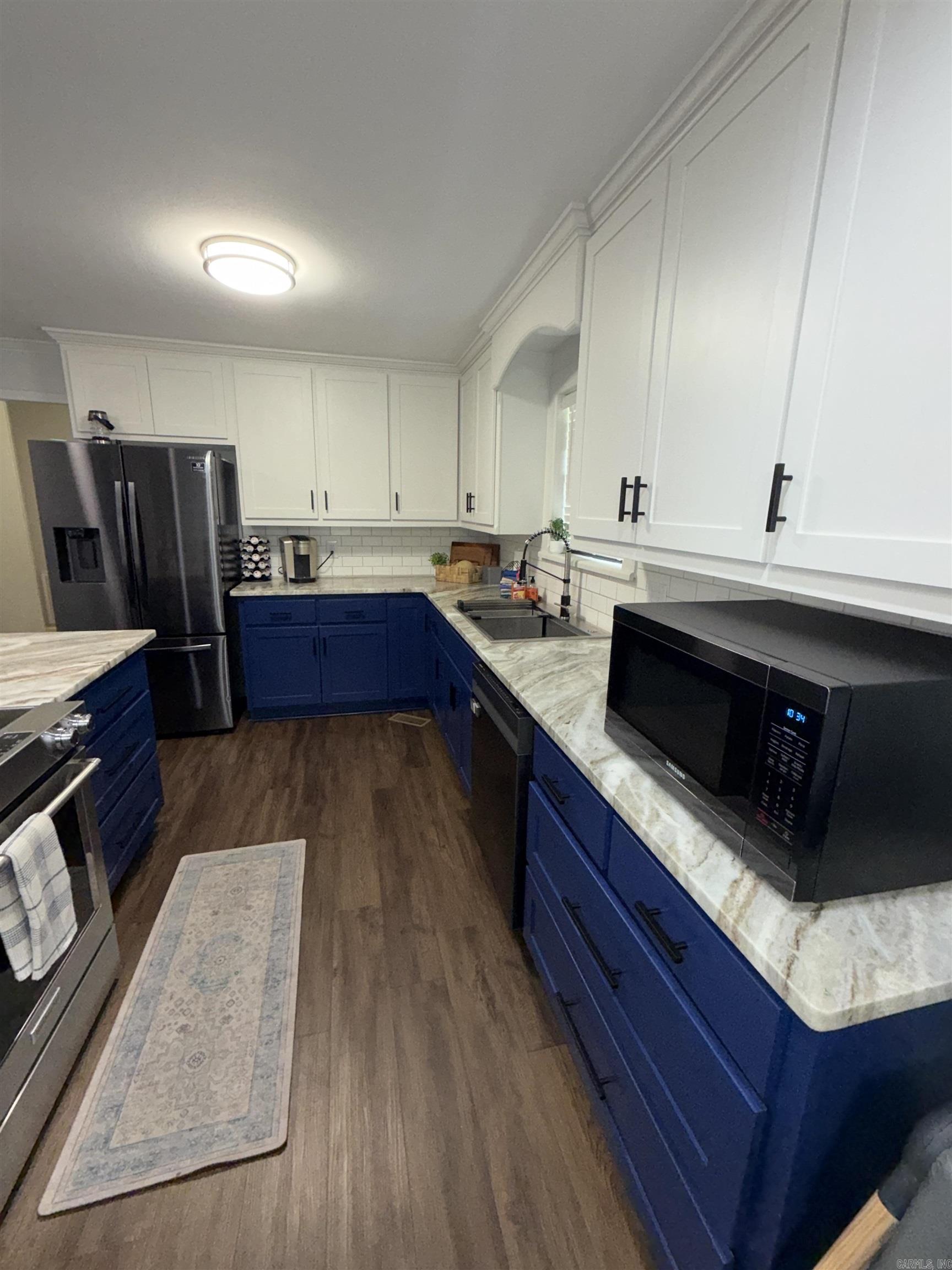 ALLENS HIGHWAY GARDENS - Residential