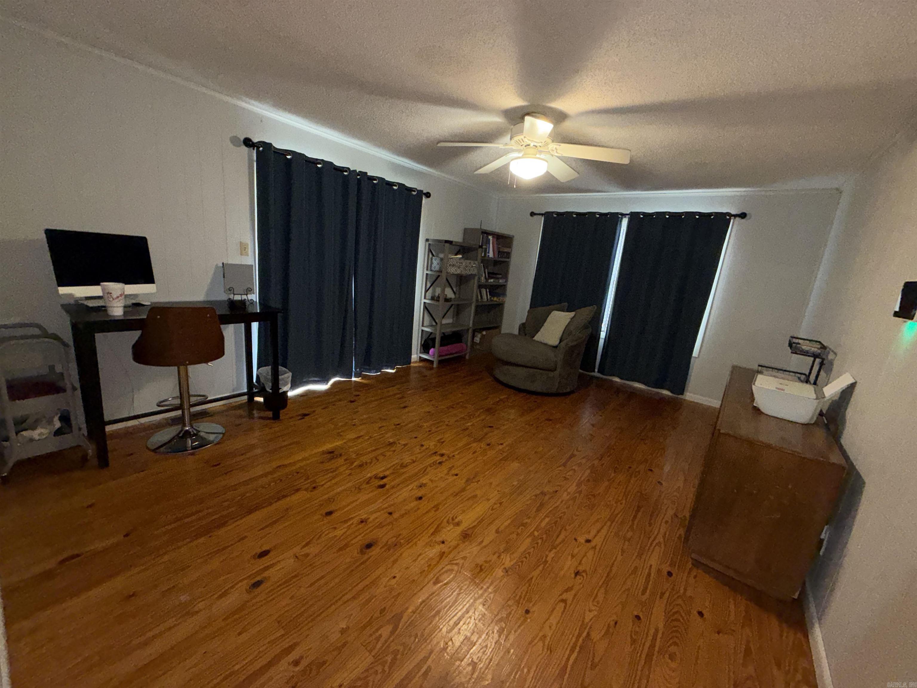 ALLENS HIGHWAY GARDENS - Residential