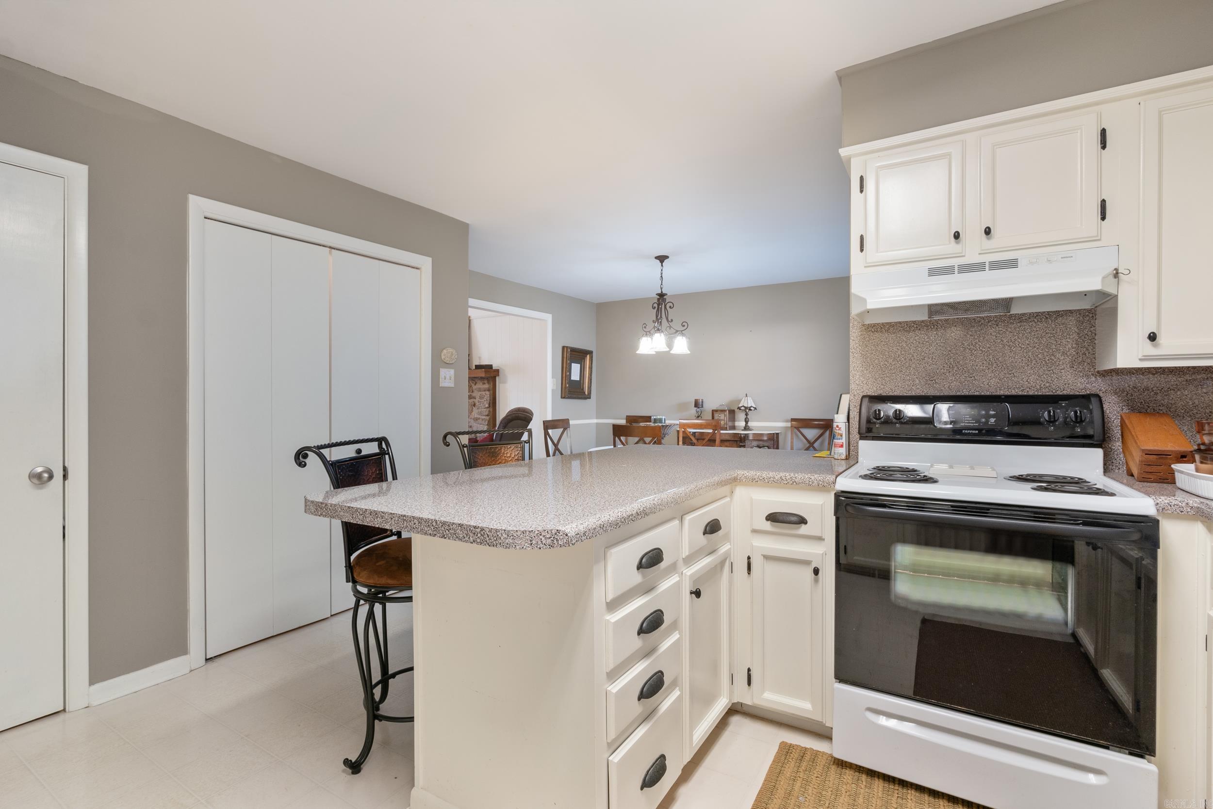 RANDOM OAKS VLY TO COOK MTN VG - Residential