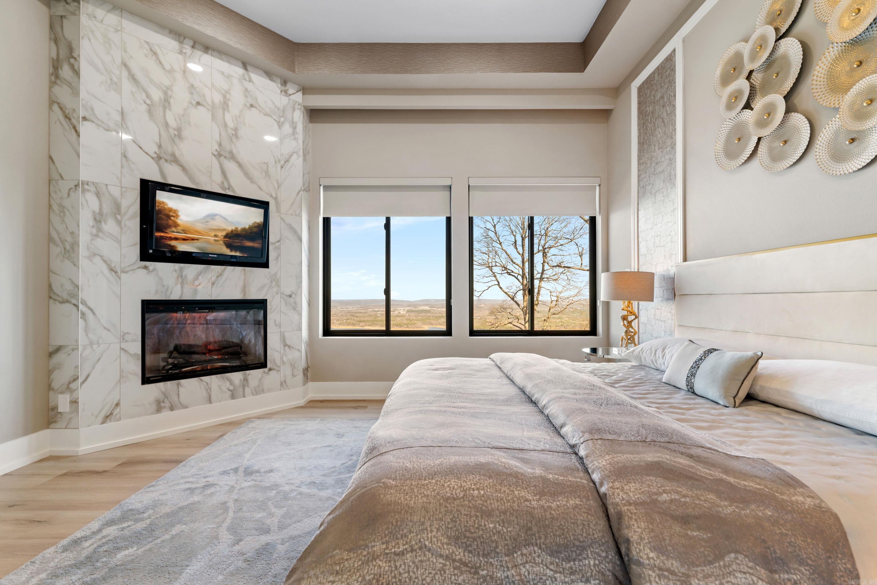 DIAMOND BLUFF ESTATES - Residential