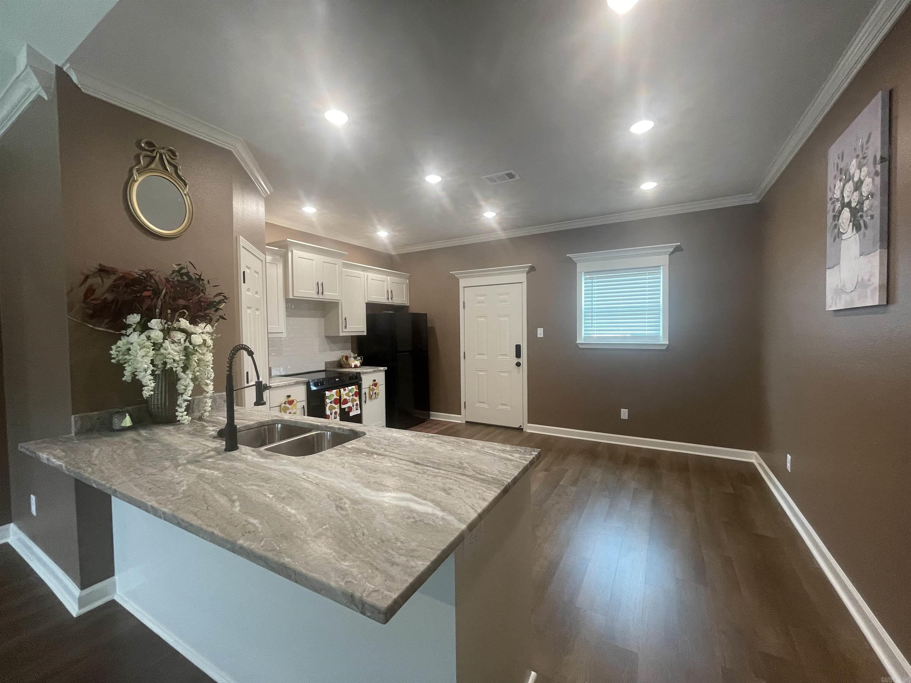 Springtree Villiage - Residential