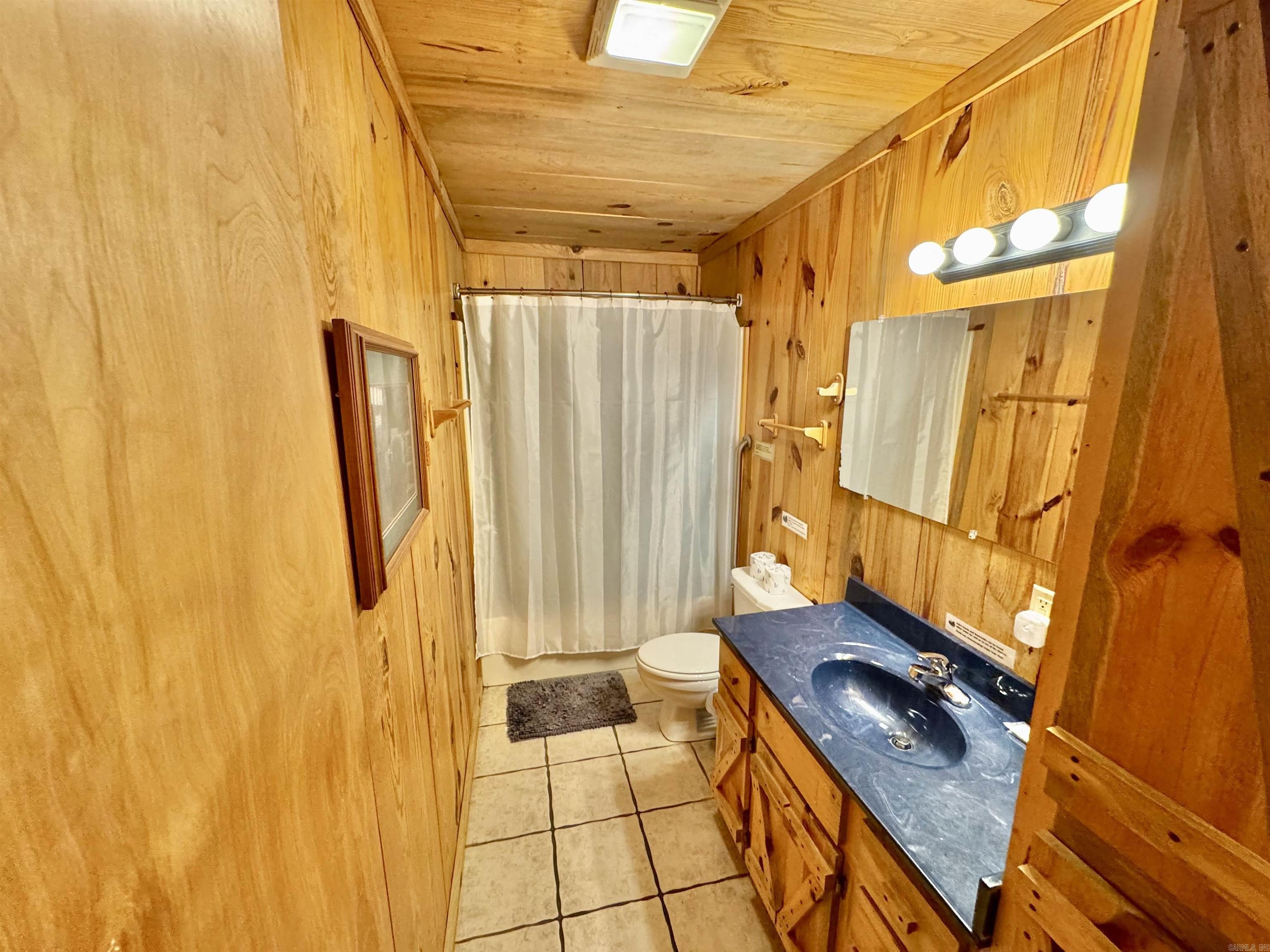 WHITEWATER - Commercial Sale