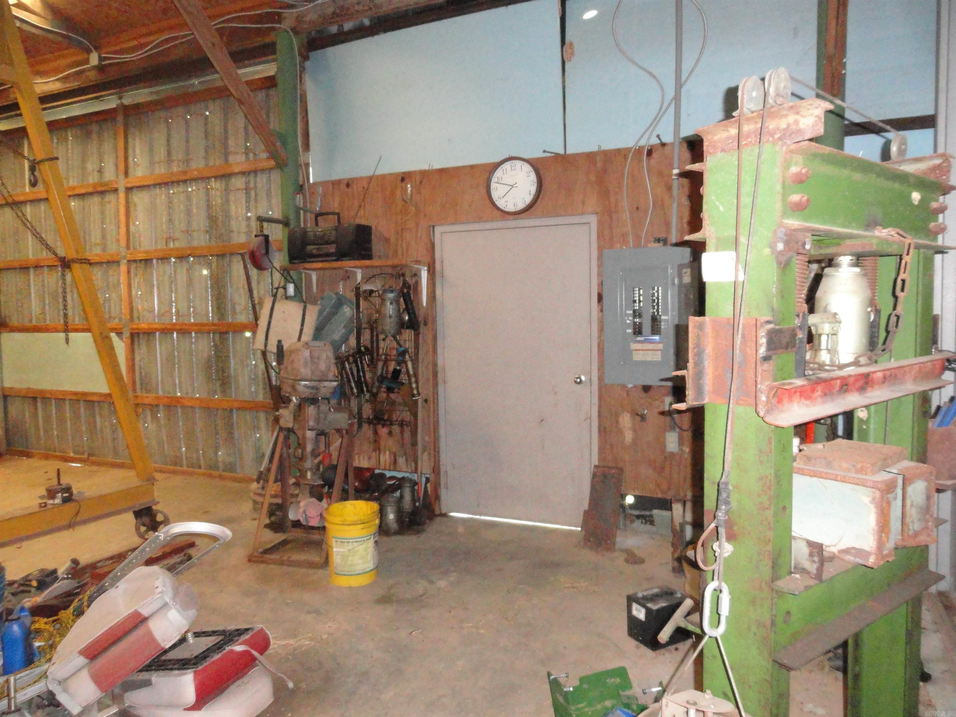 Metes & Bounds - Farm