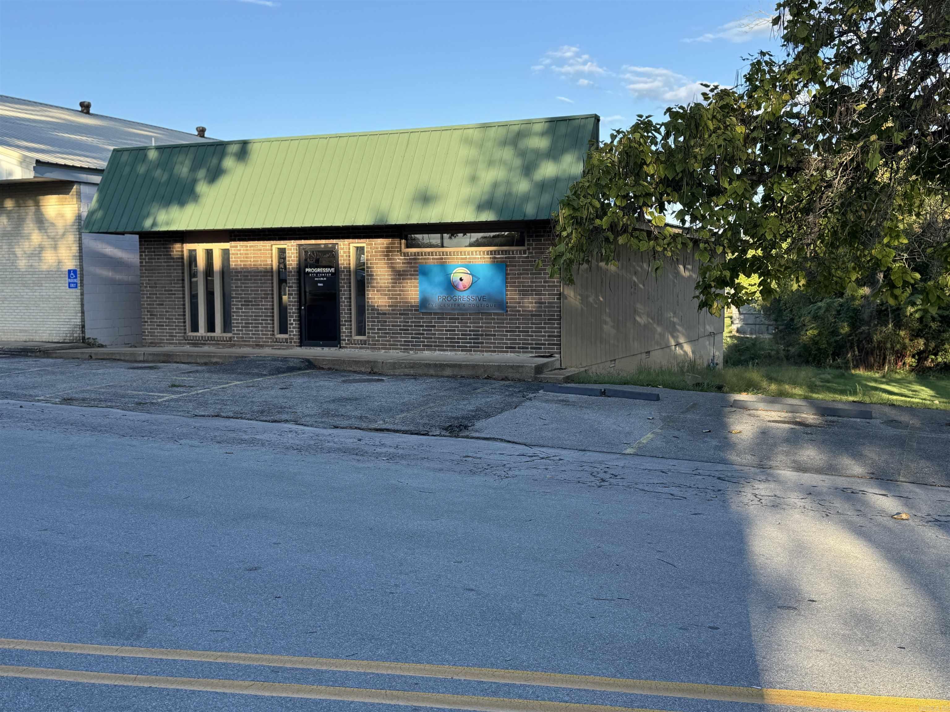 ORIGINAL TOWN - MELBOURNE - Commercial Sale