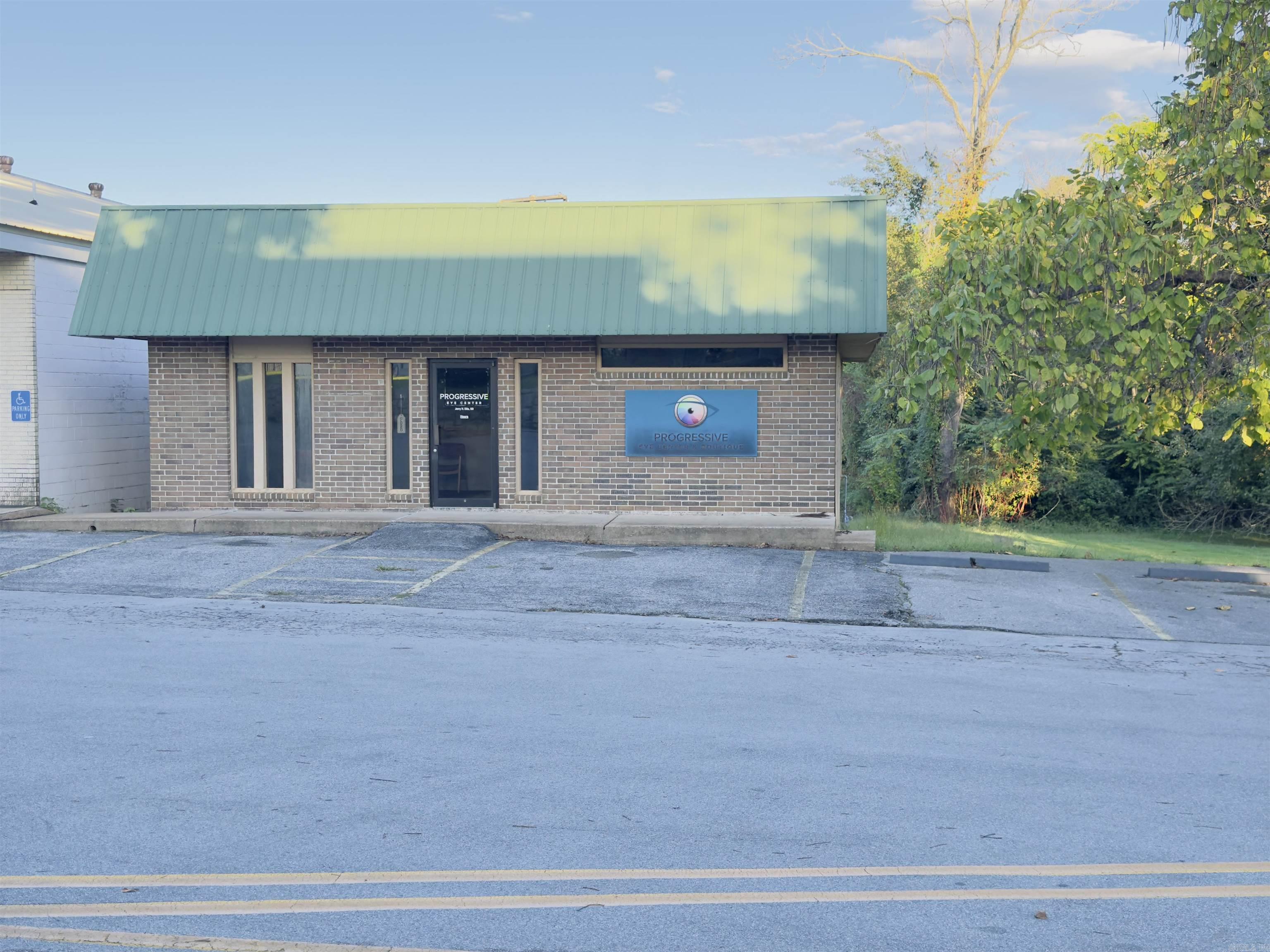 ORIGINAL TOWN - MELBOURNE - Commercial Sale
