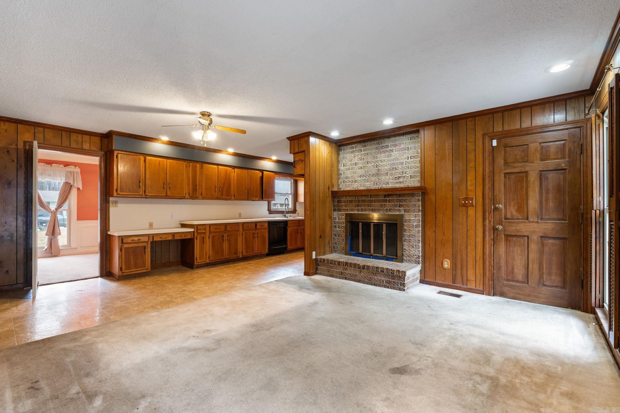 CHERRY CREEK ESTATES - Residential