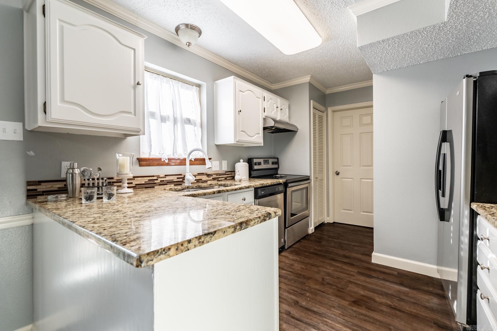 OTTER CREEK COMMUNITY - Residential