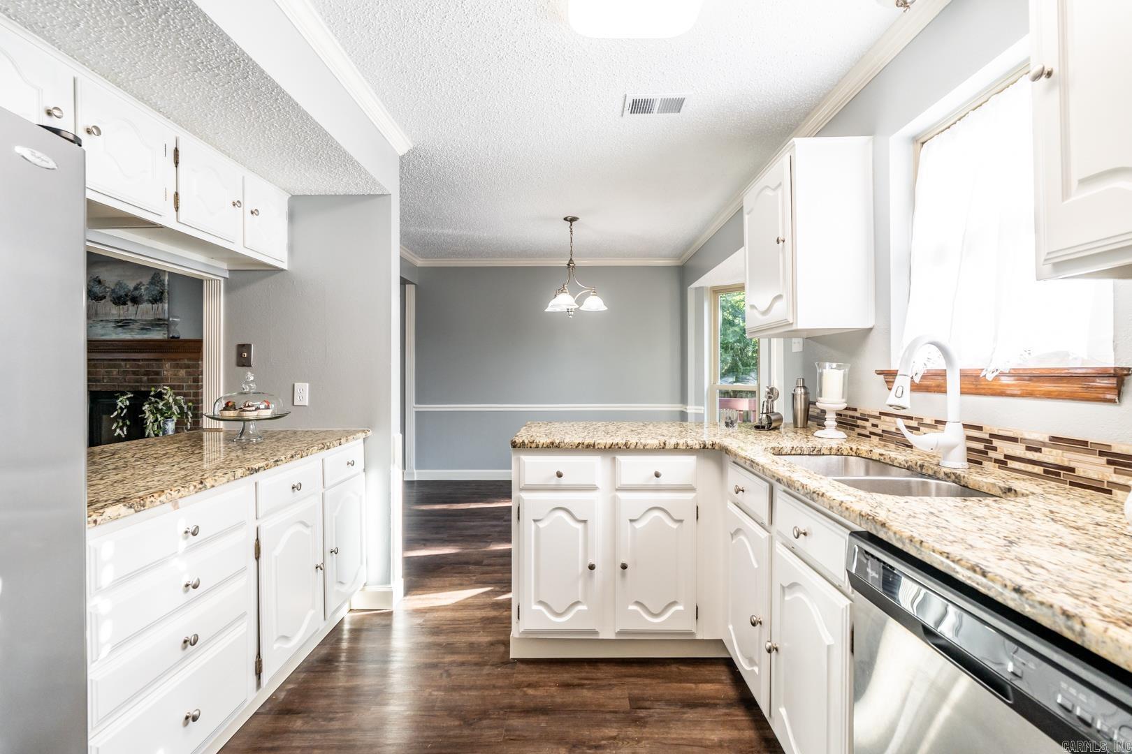 OTTER CREEK COMMUNITY - Residential