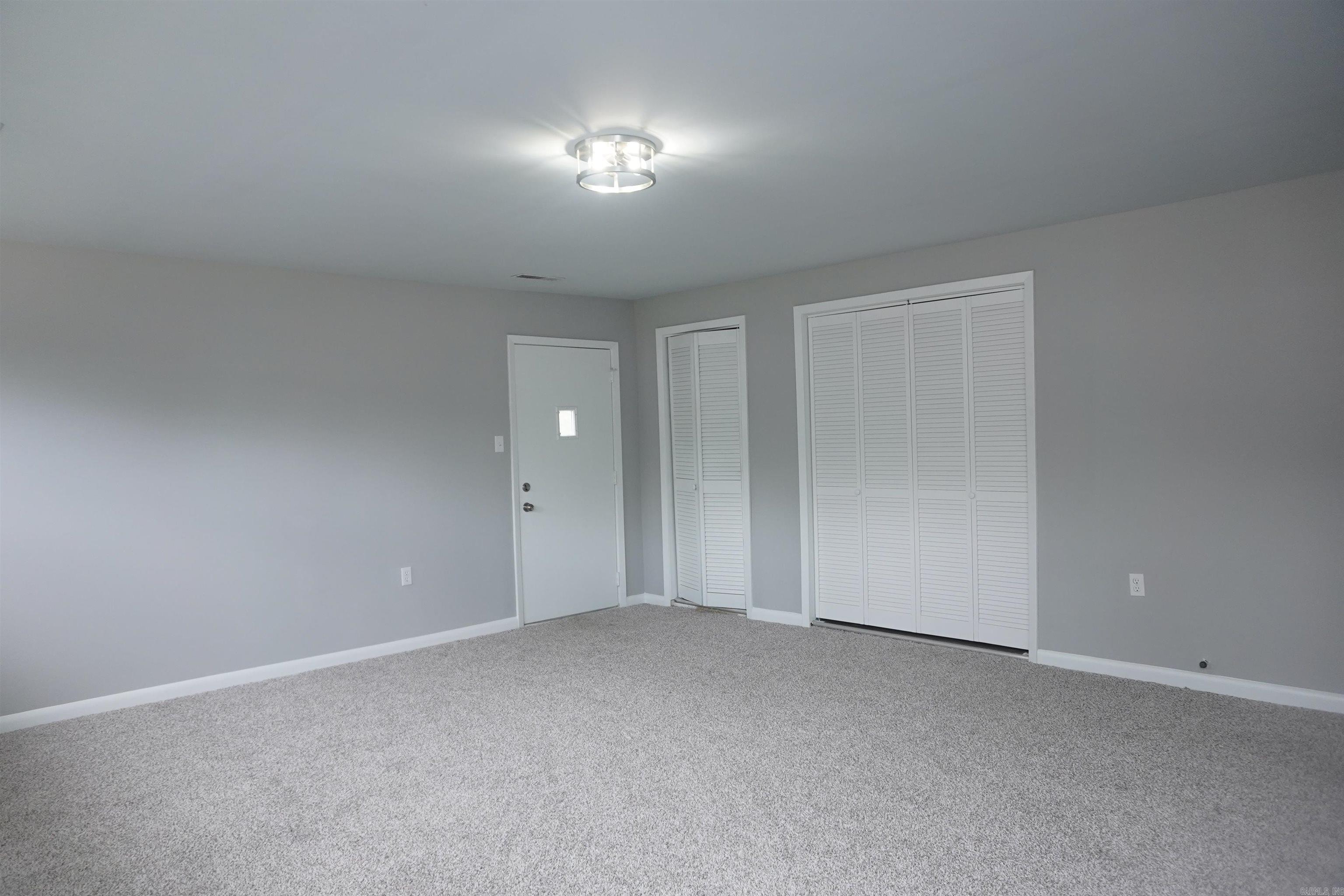 HAMILTON PLACE - Residential