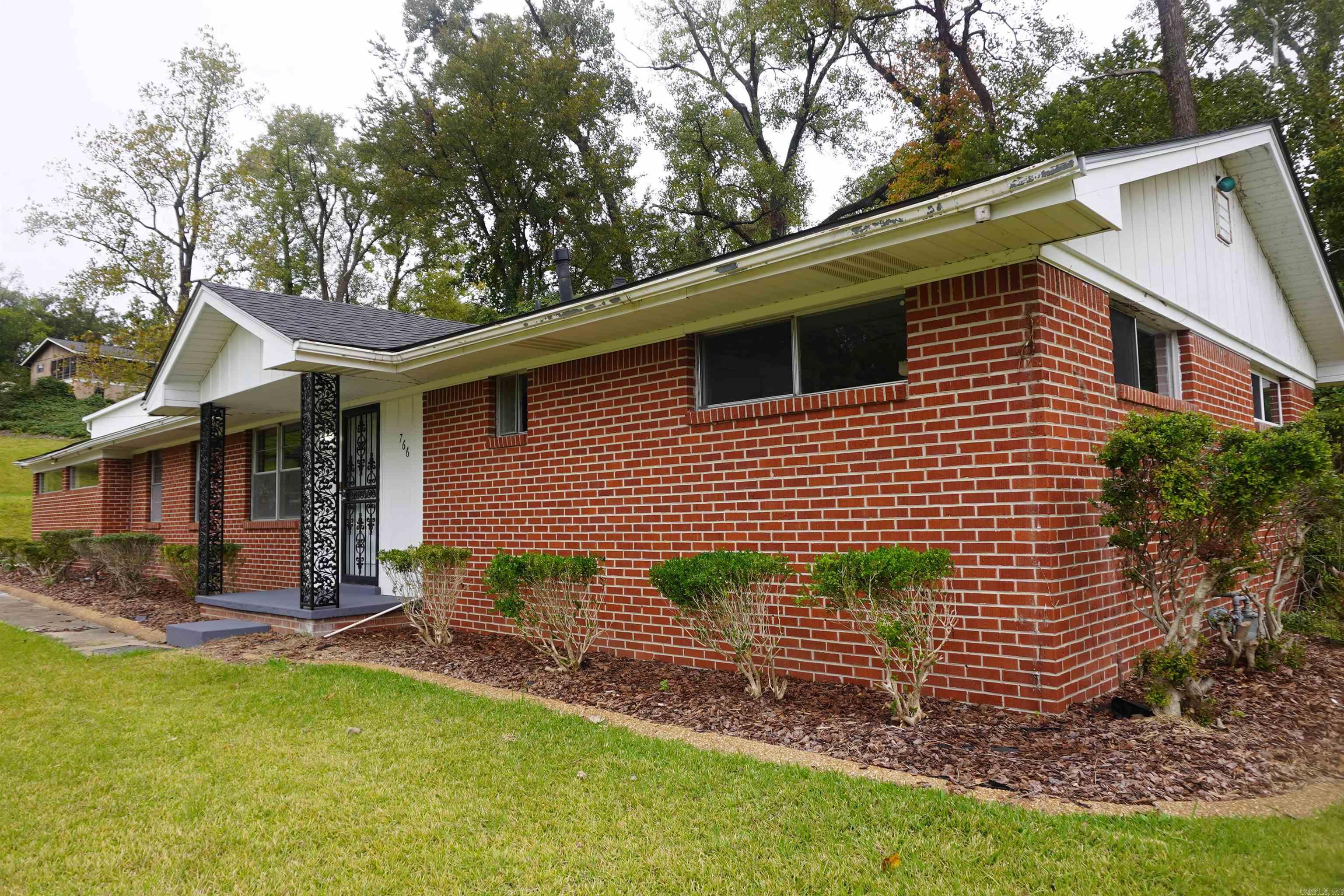 HAMILTON PLACE - Residential