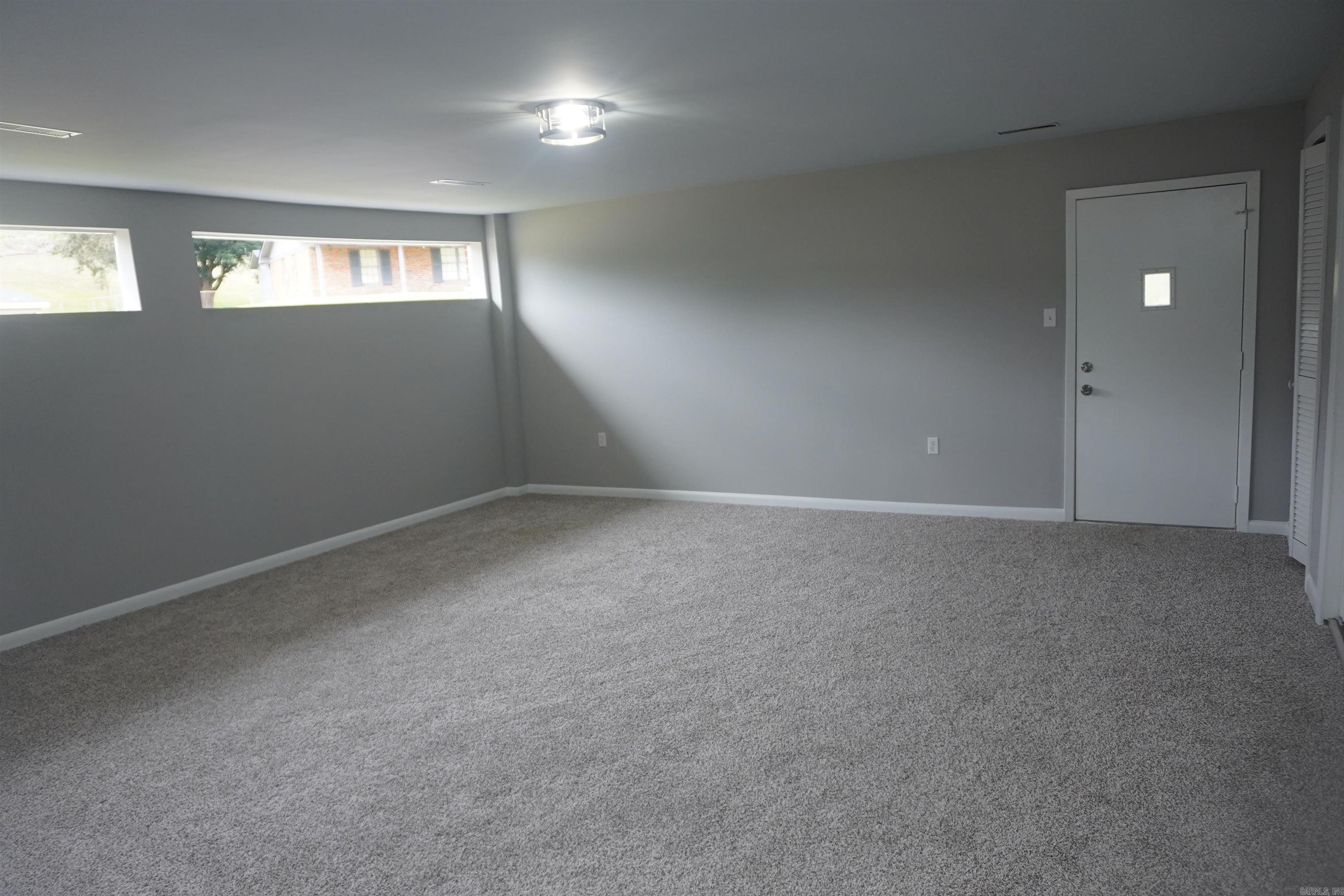 HAMILTON PLACE - Residential