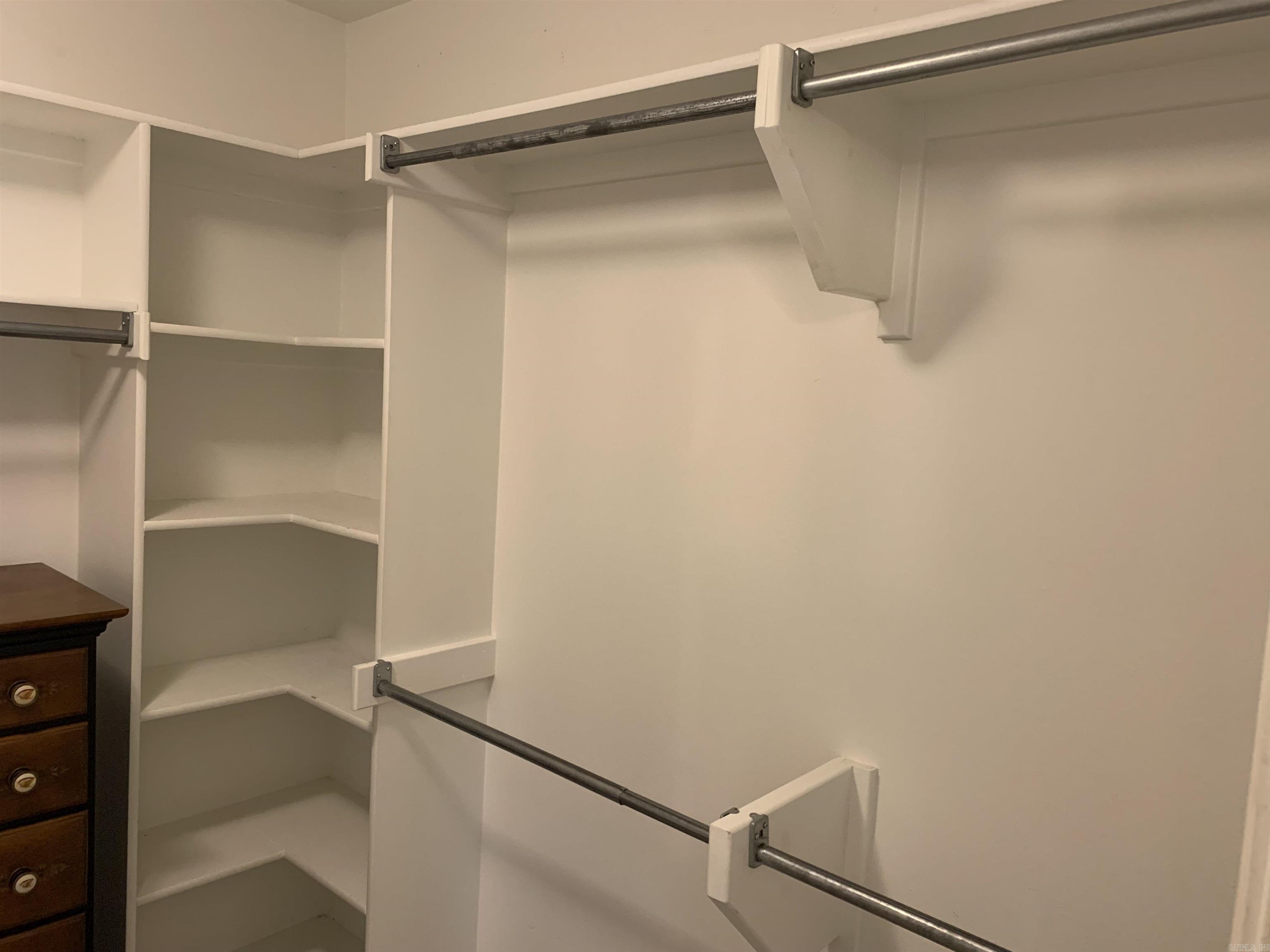 COUNTRY CLUB OF ARK THE - Residential