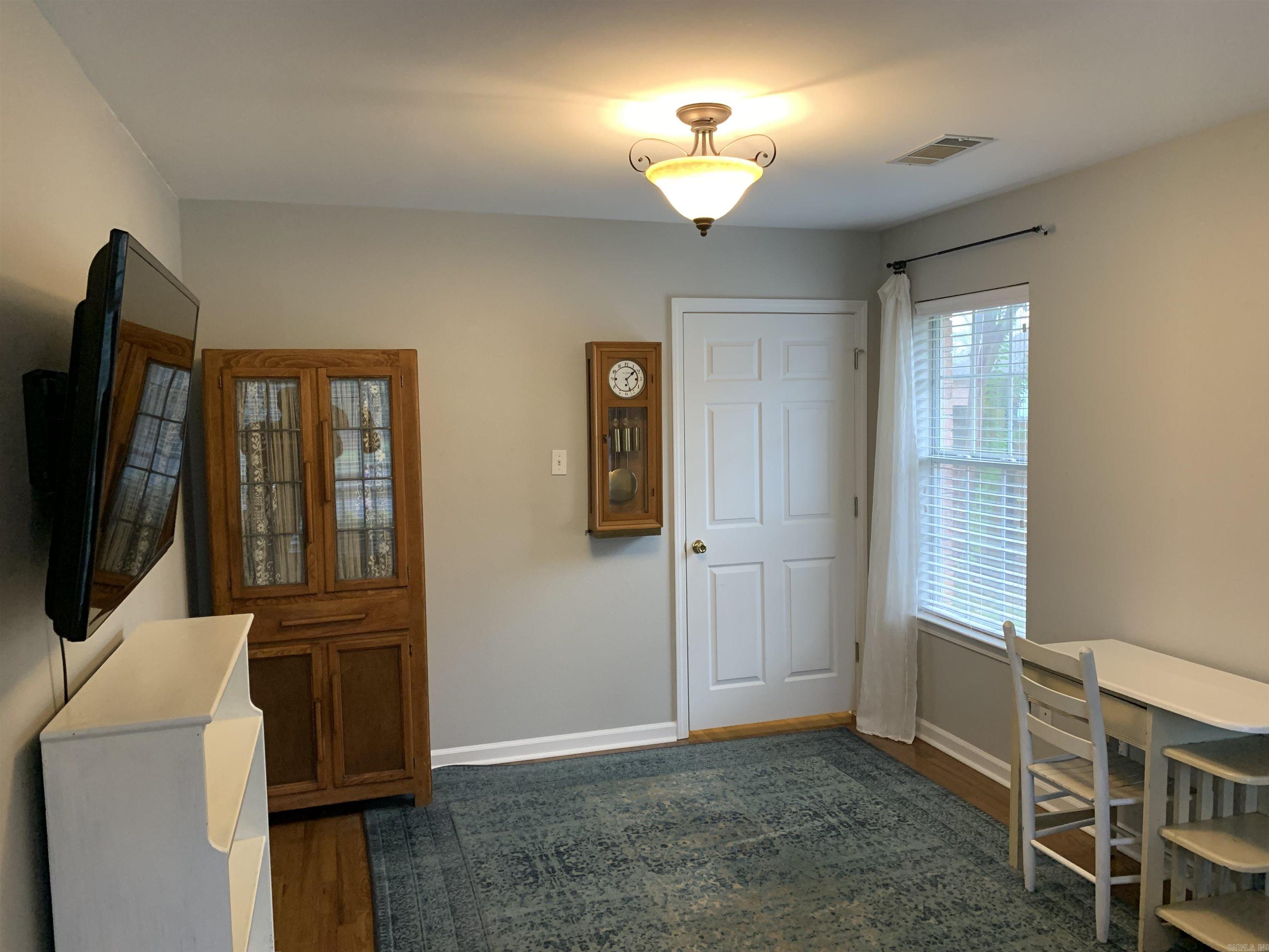 COUNTRY CLUB OF ARK THE - Residential