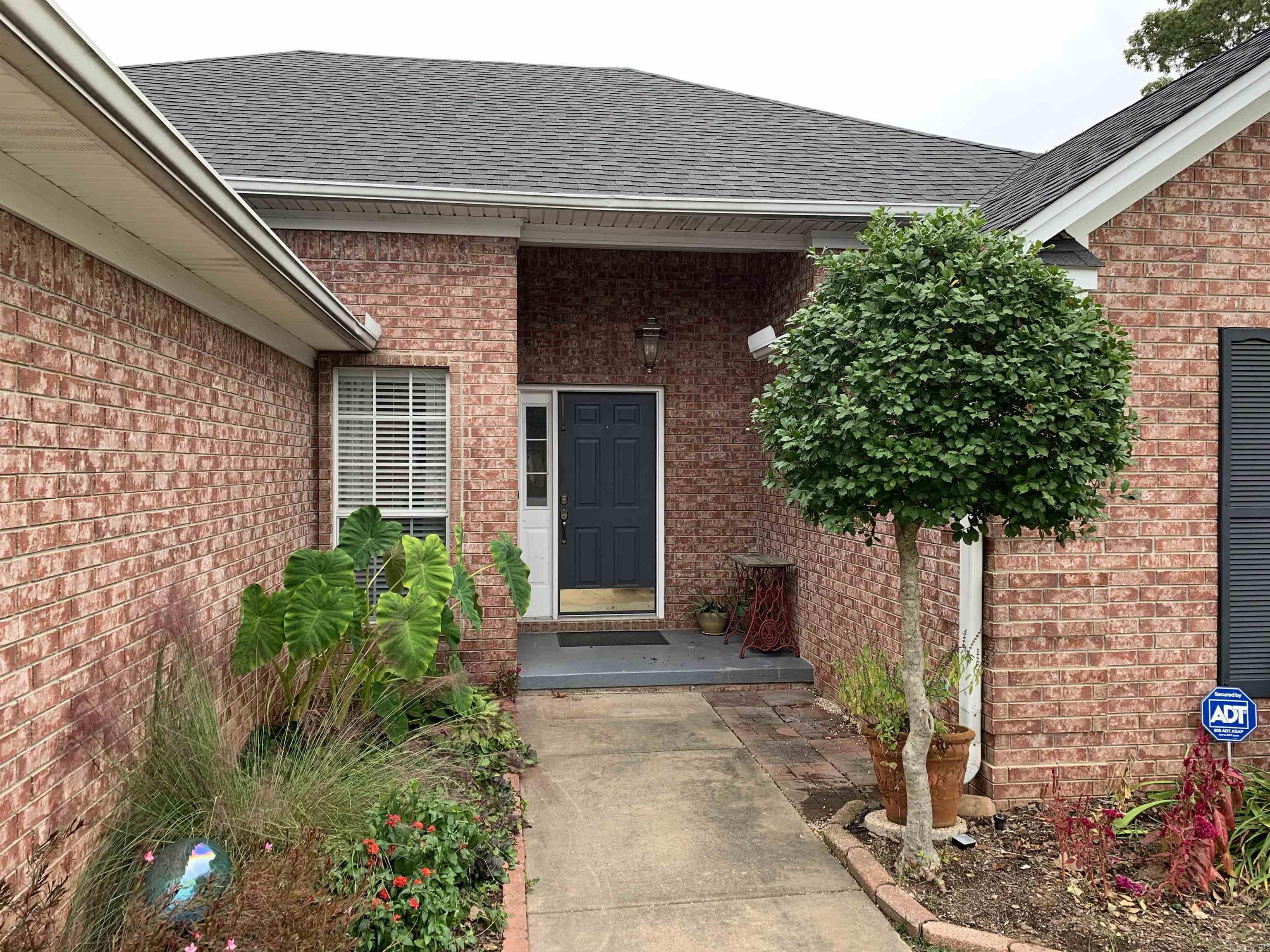 COUNTRY CLUB OF ARK THE - Residential