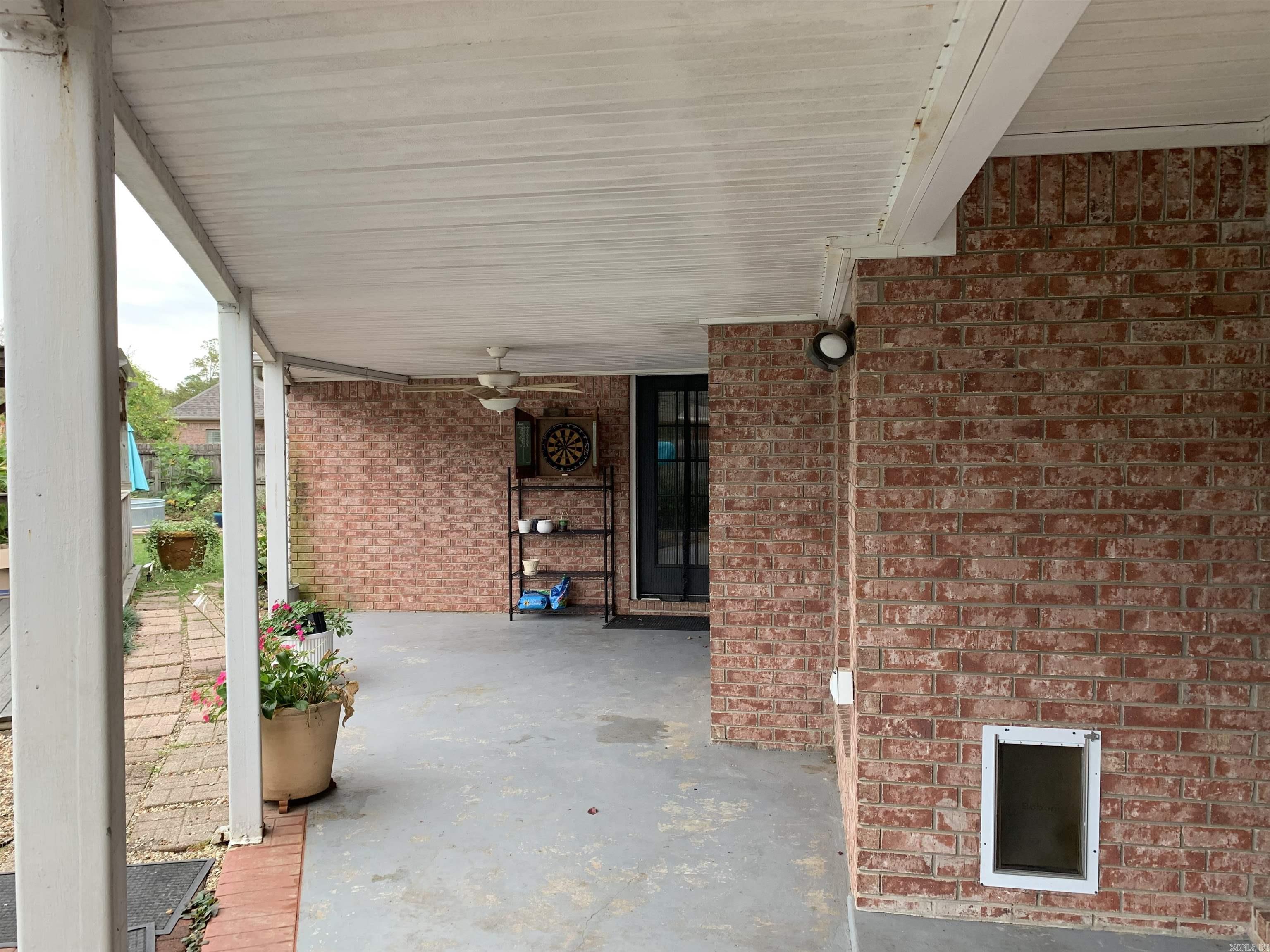 COUNTRY CLUB OF ARK THE - Residential