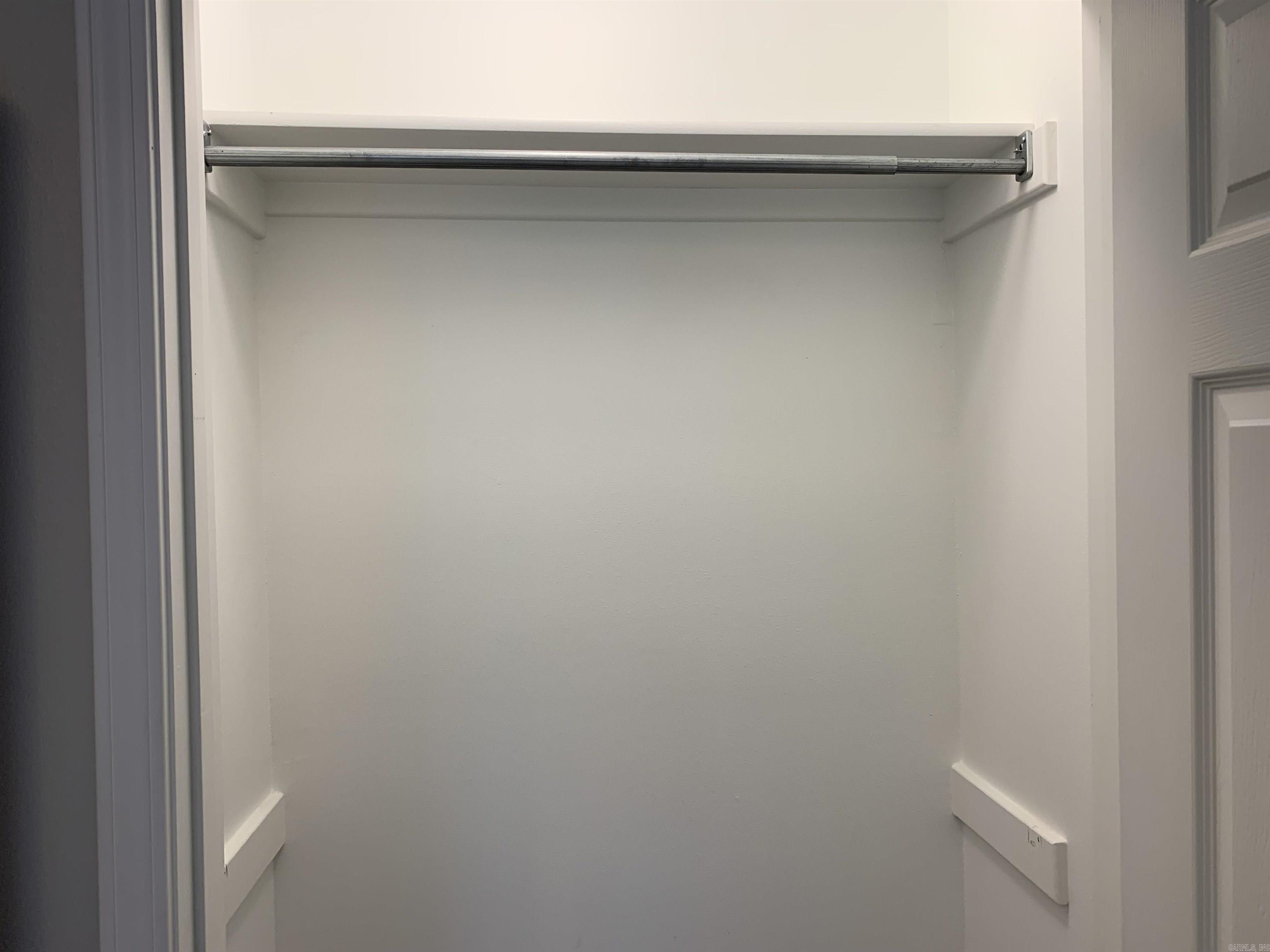 COUNTRY CLUB OF ARK THE - Residential