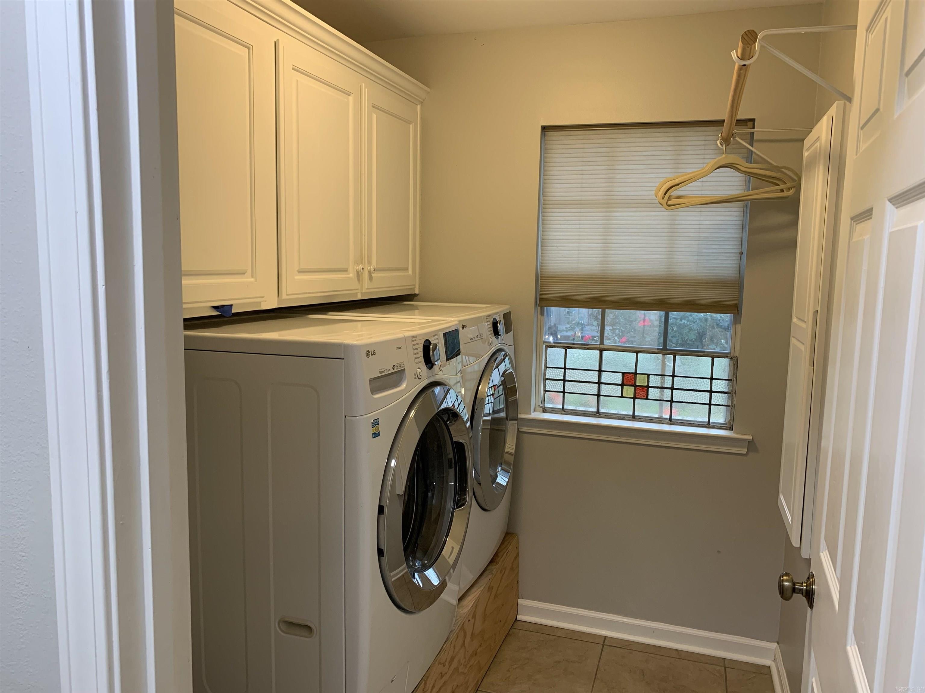 COUNTRY CLUB OF ARK THE - Residential