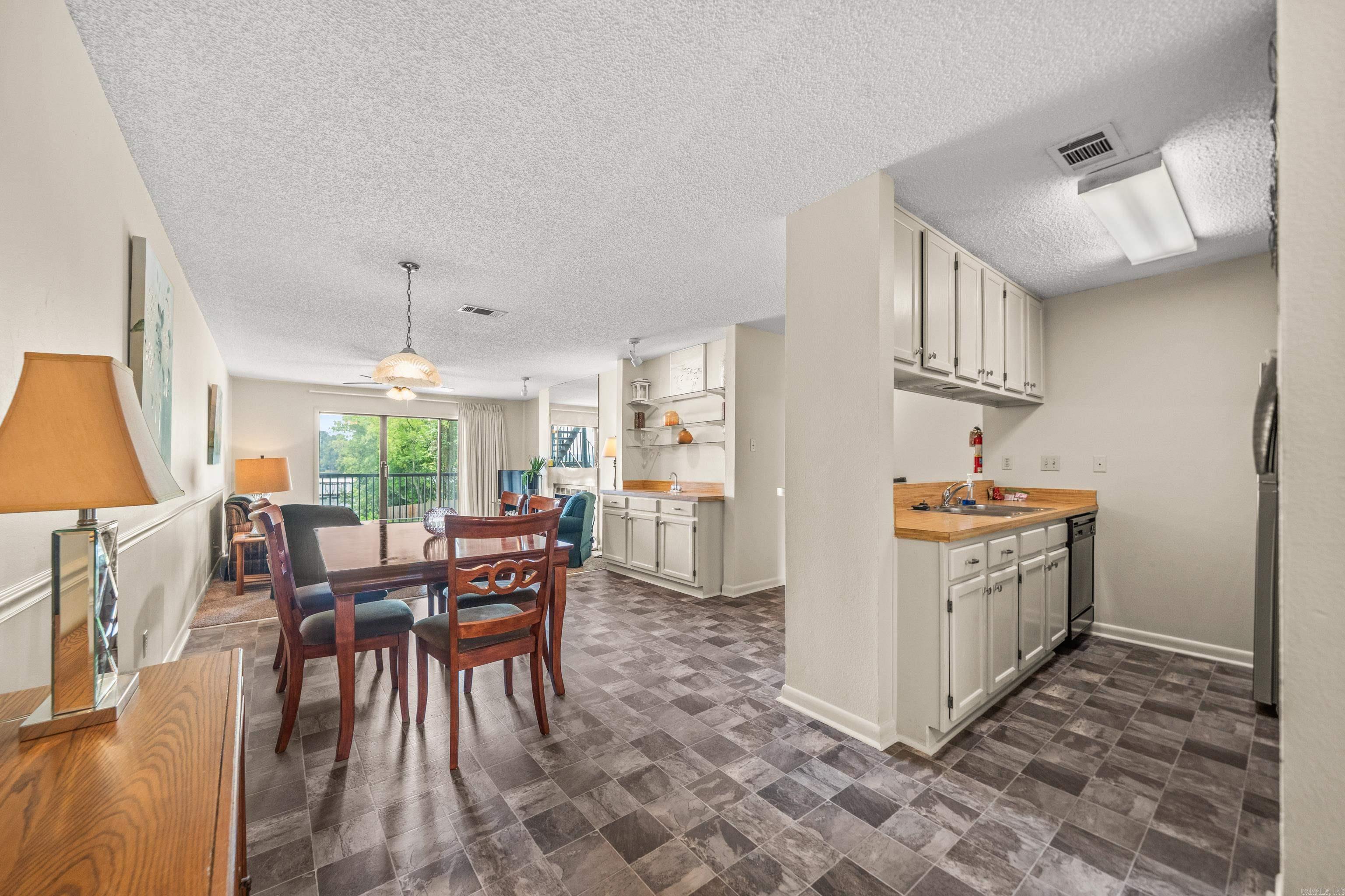 EMERALD ISLE HPR - Residential
