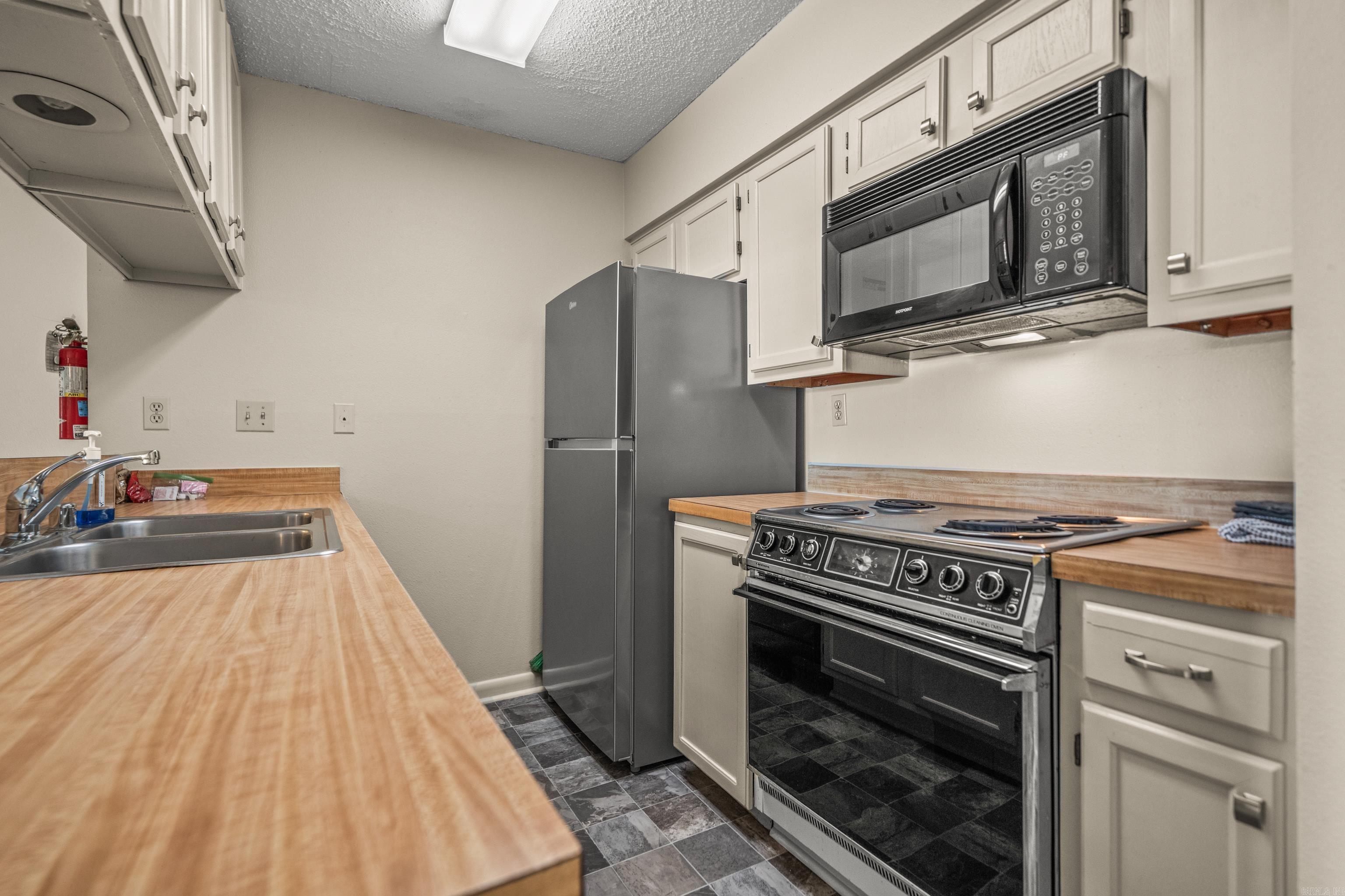 EMERALD ISLE HPR - Residential